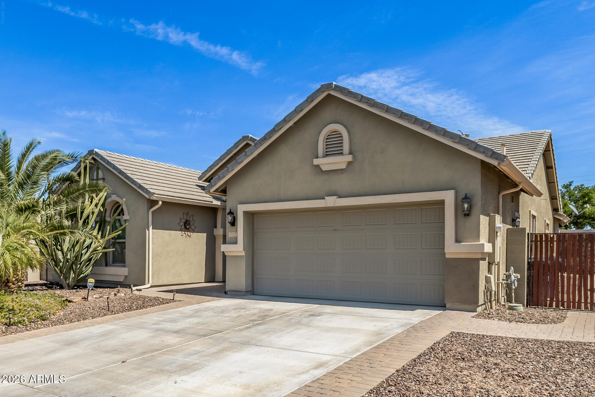 5117 S Brice