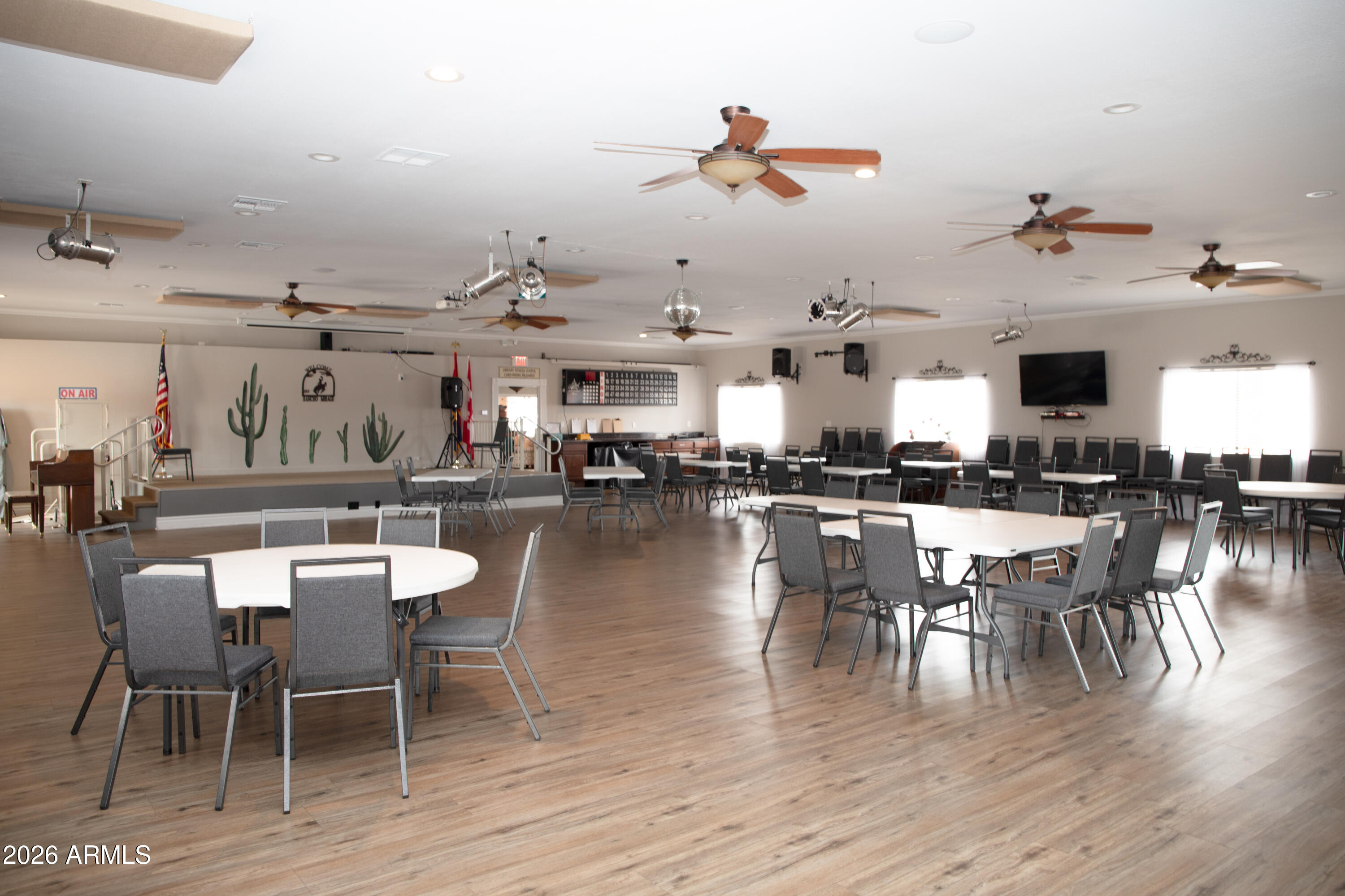 2400 E BASELINE Avenue 87