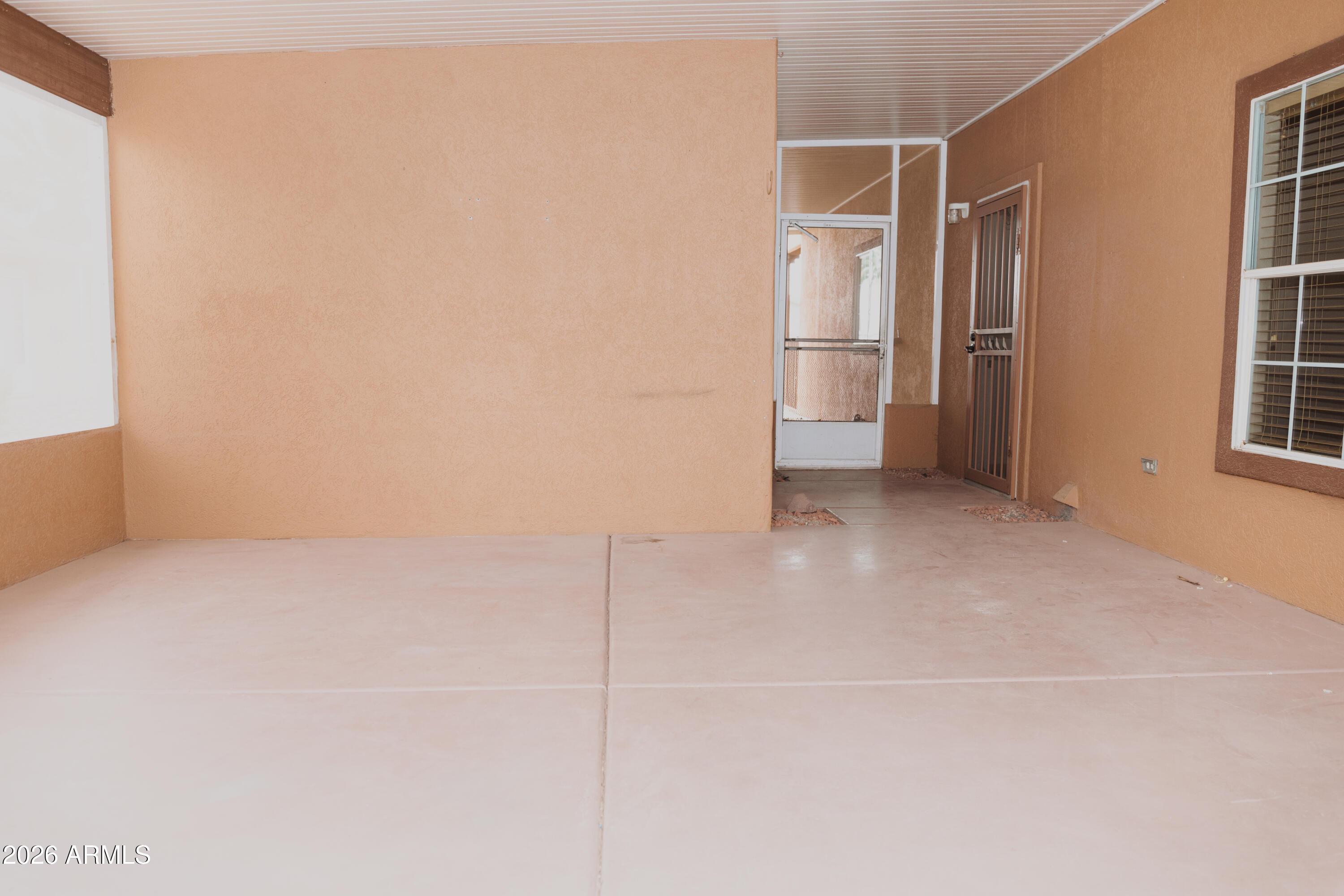 2400 E BASELINE Avenue 87