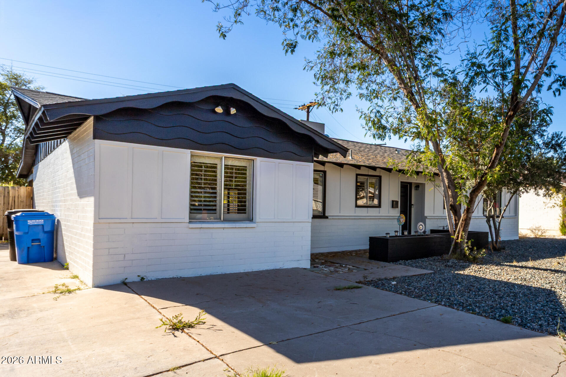 9022 N 18TH Drive