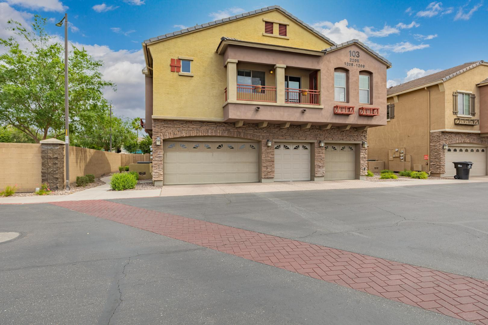 1350 S Greenfield Road Unit 2205