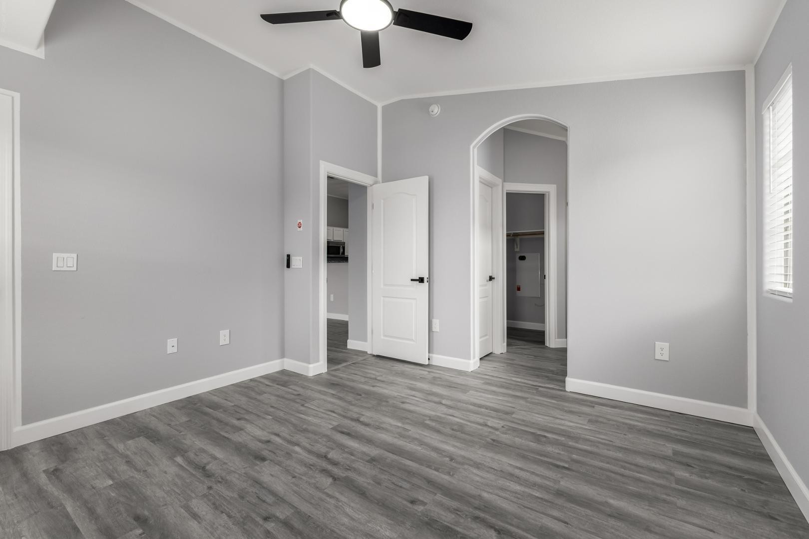 1350 S Greenfield Road Unit 2205