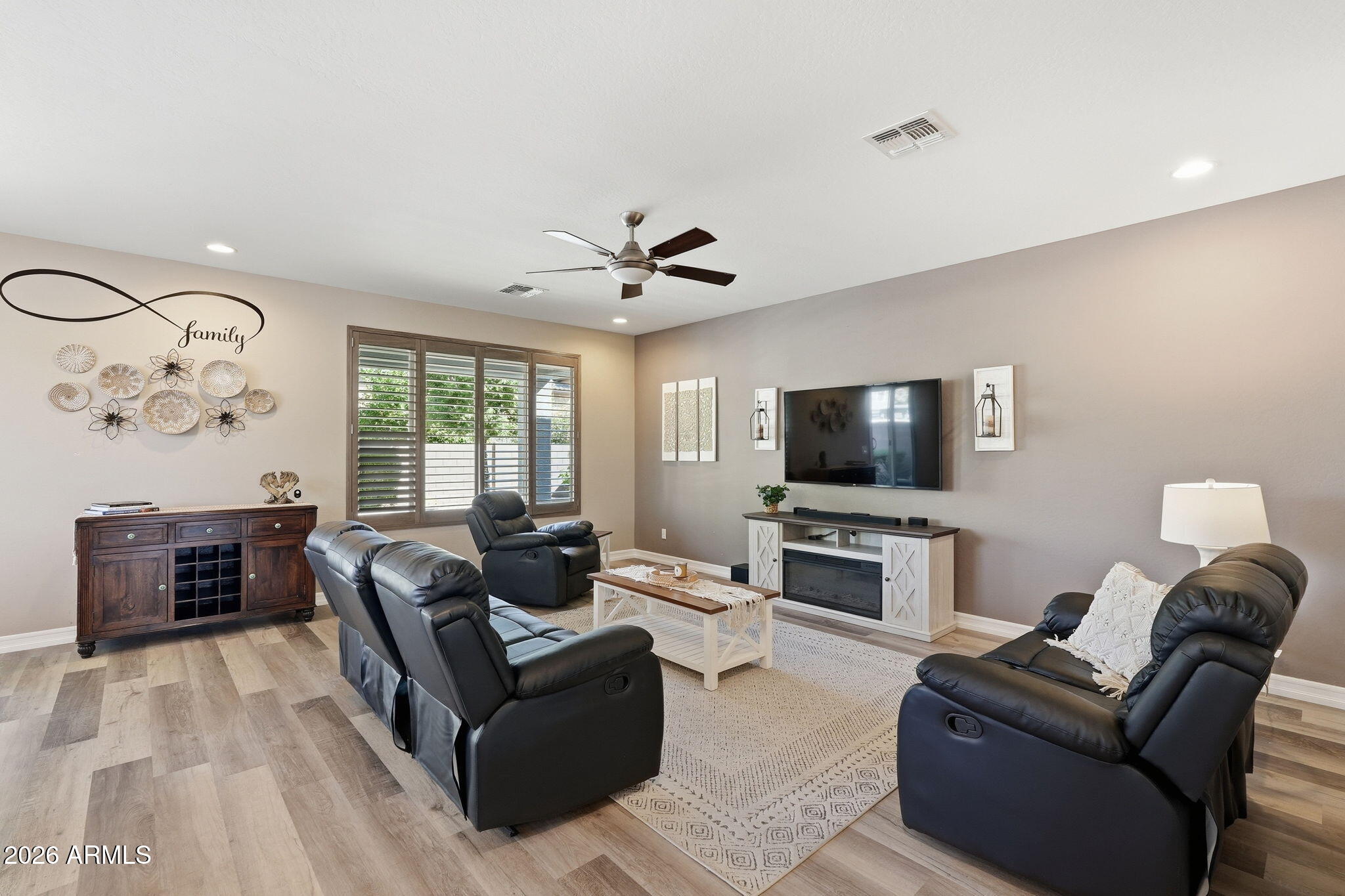 7856 W ROCK SPRINGS Drive