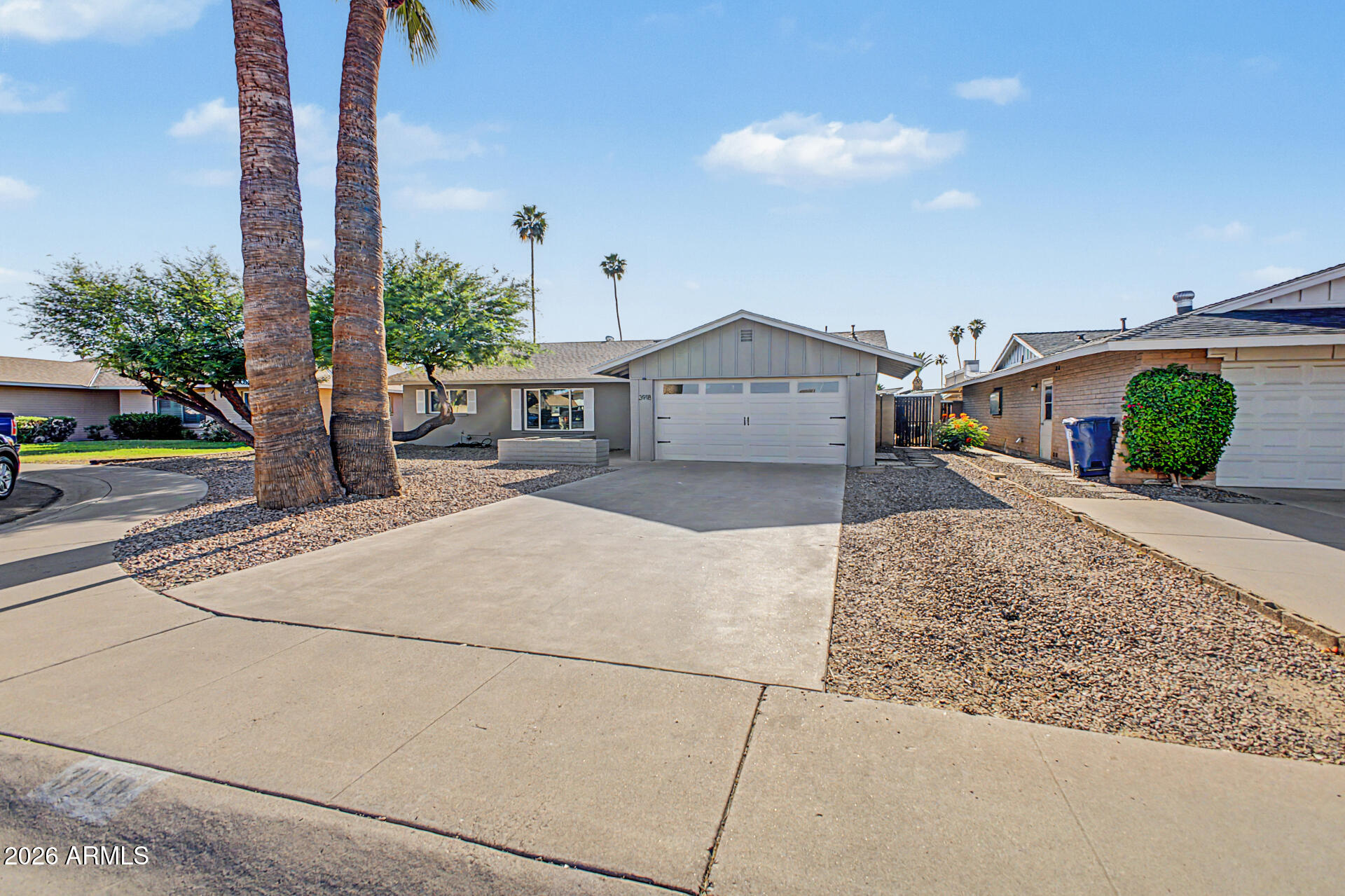 3918 S WILLOW Drive