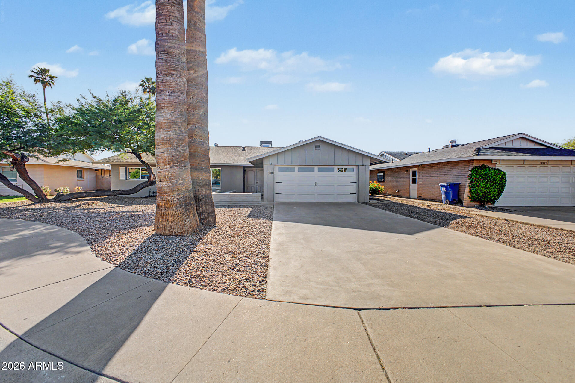 3918 S WILLOW Drive