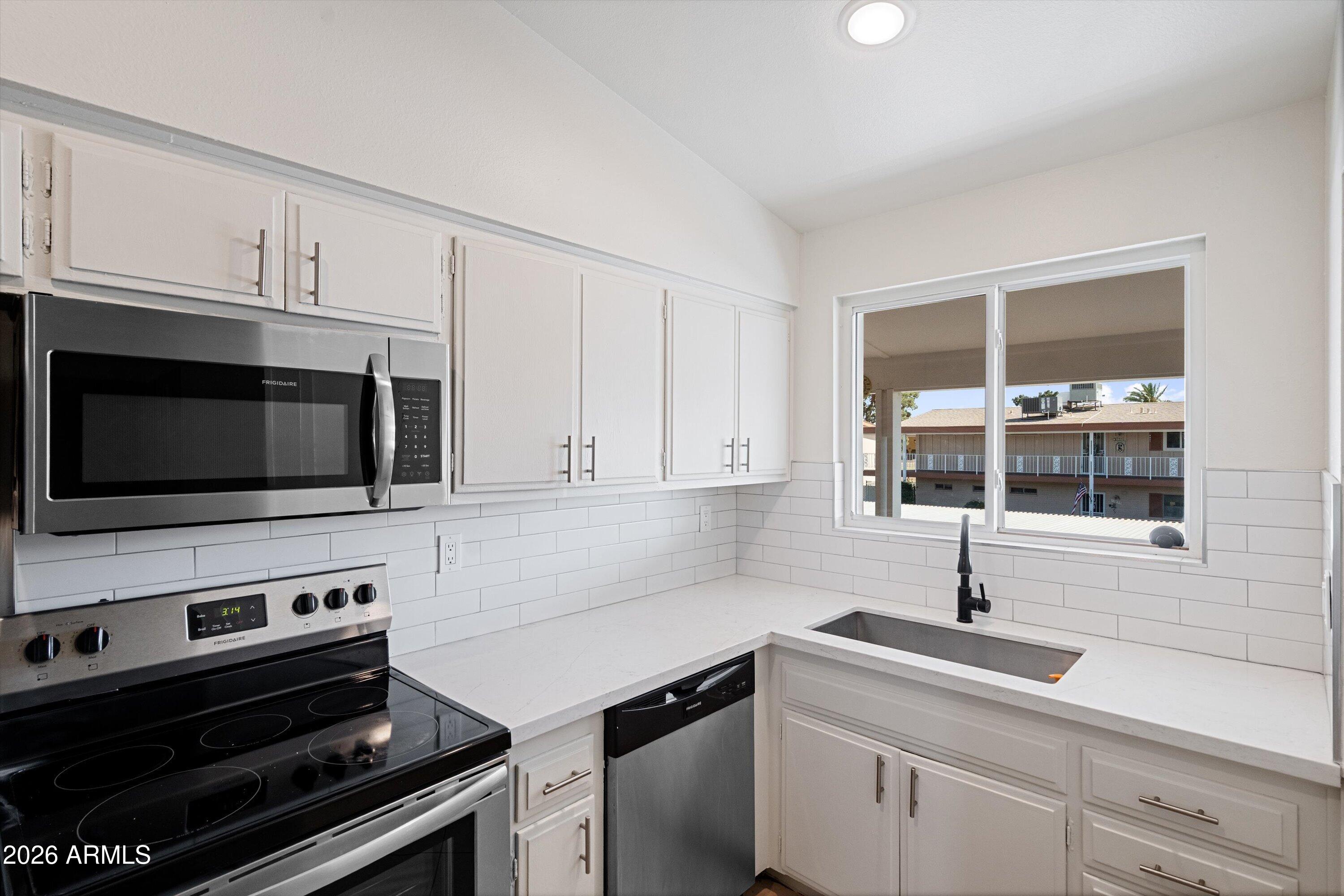 10840 N FAIRWAY Court W