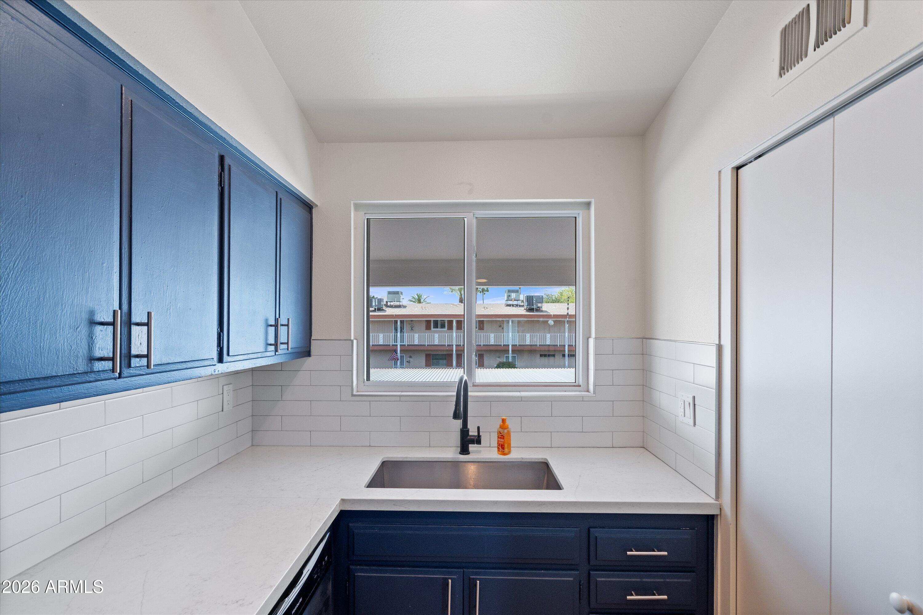 10840 N FAIRWAY Court W