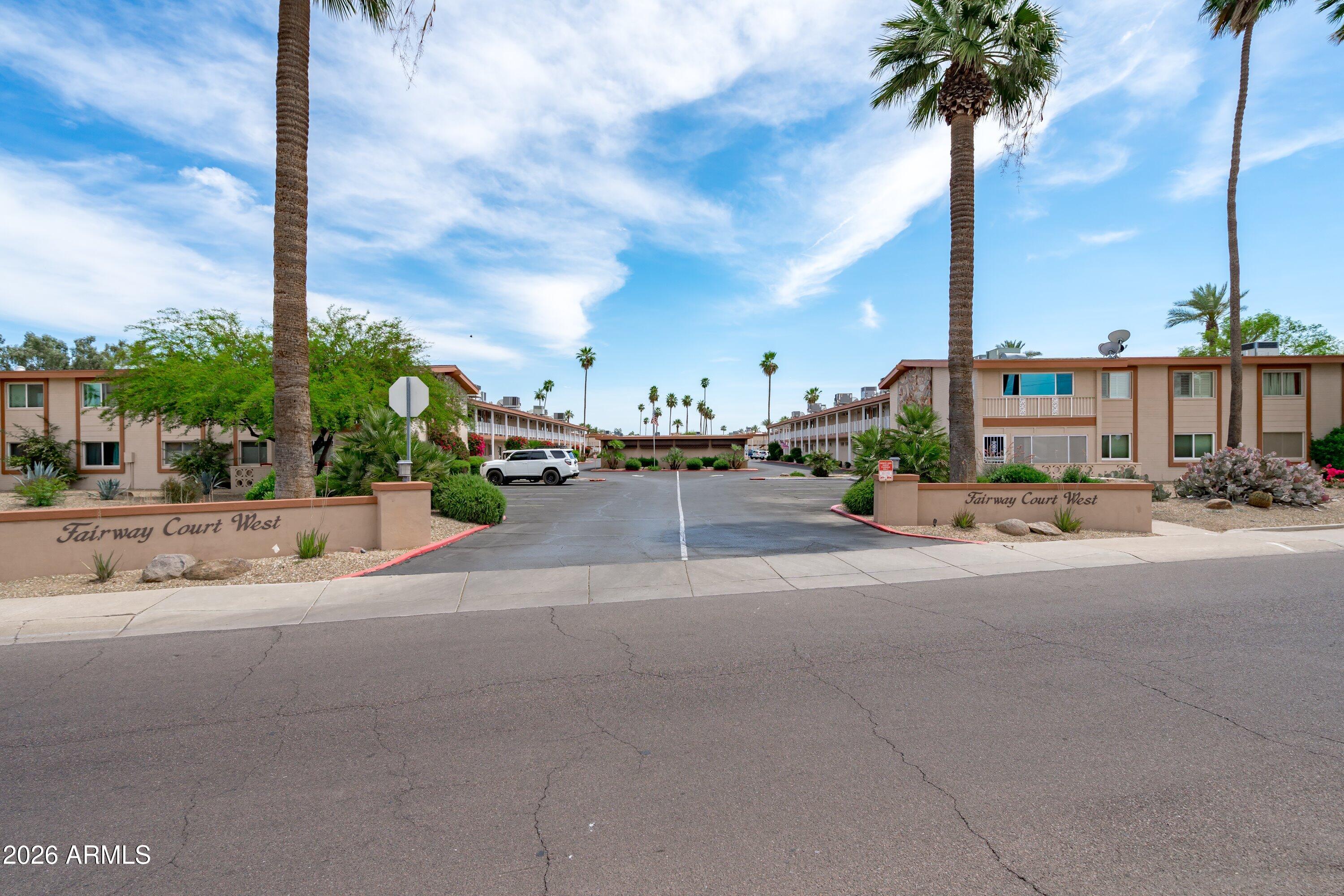 10840 N FAIRWAY Court W