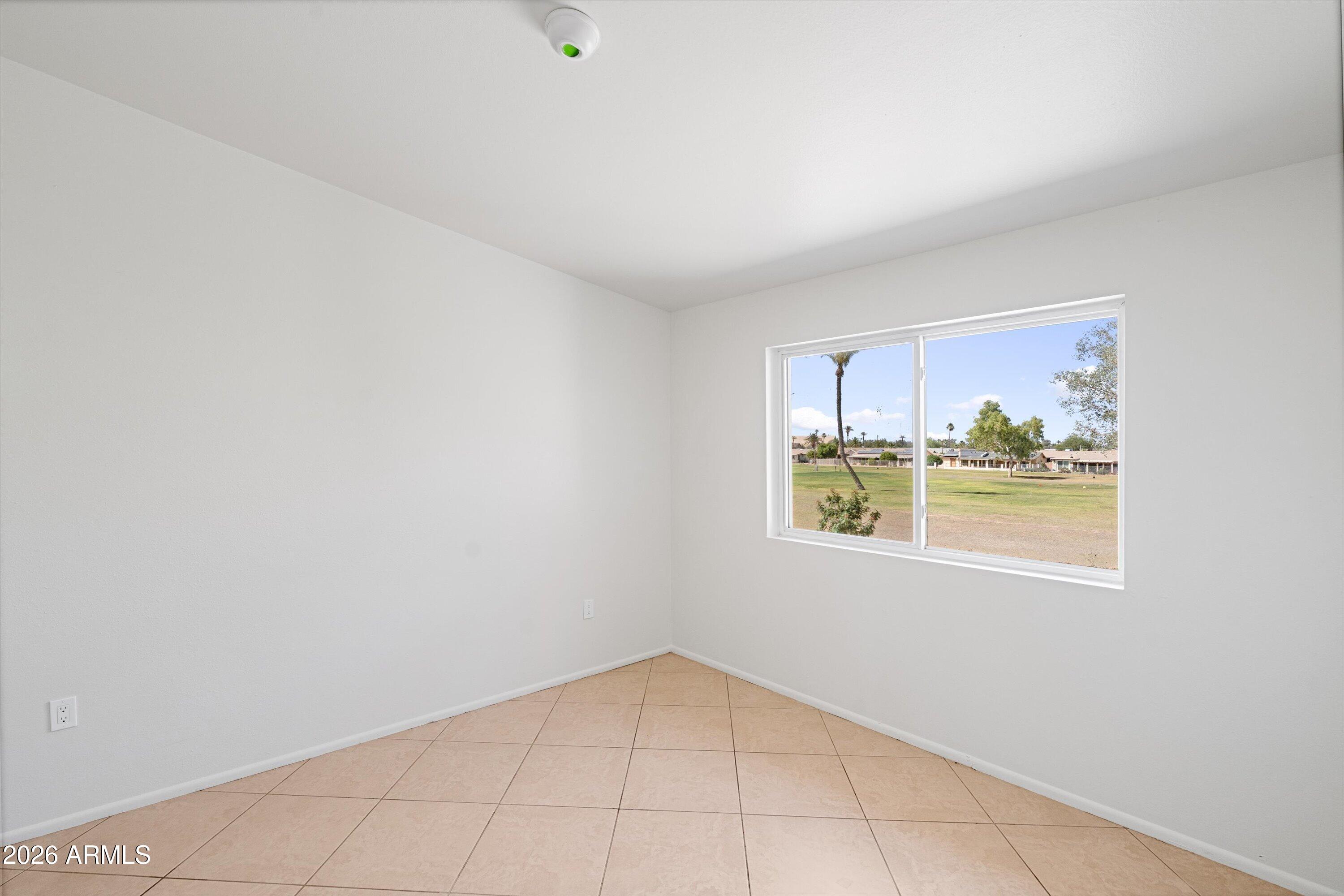 10840 N FAIRWAY Court W