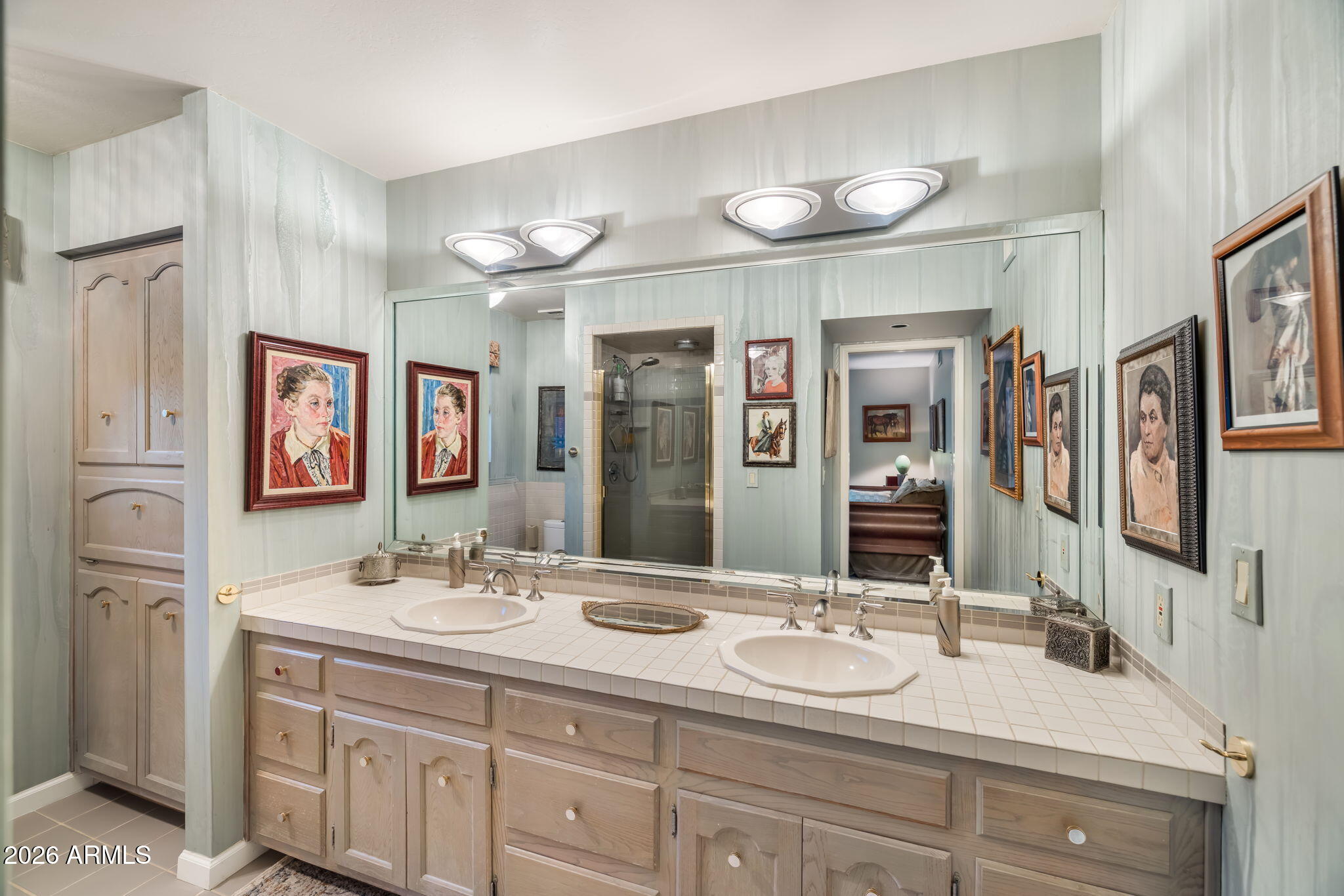 8219 N CHARLES Drive