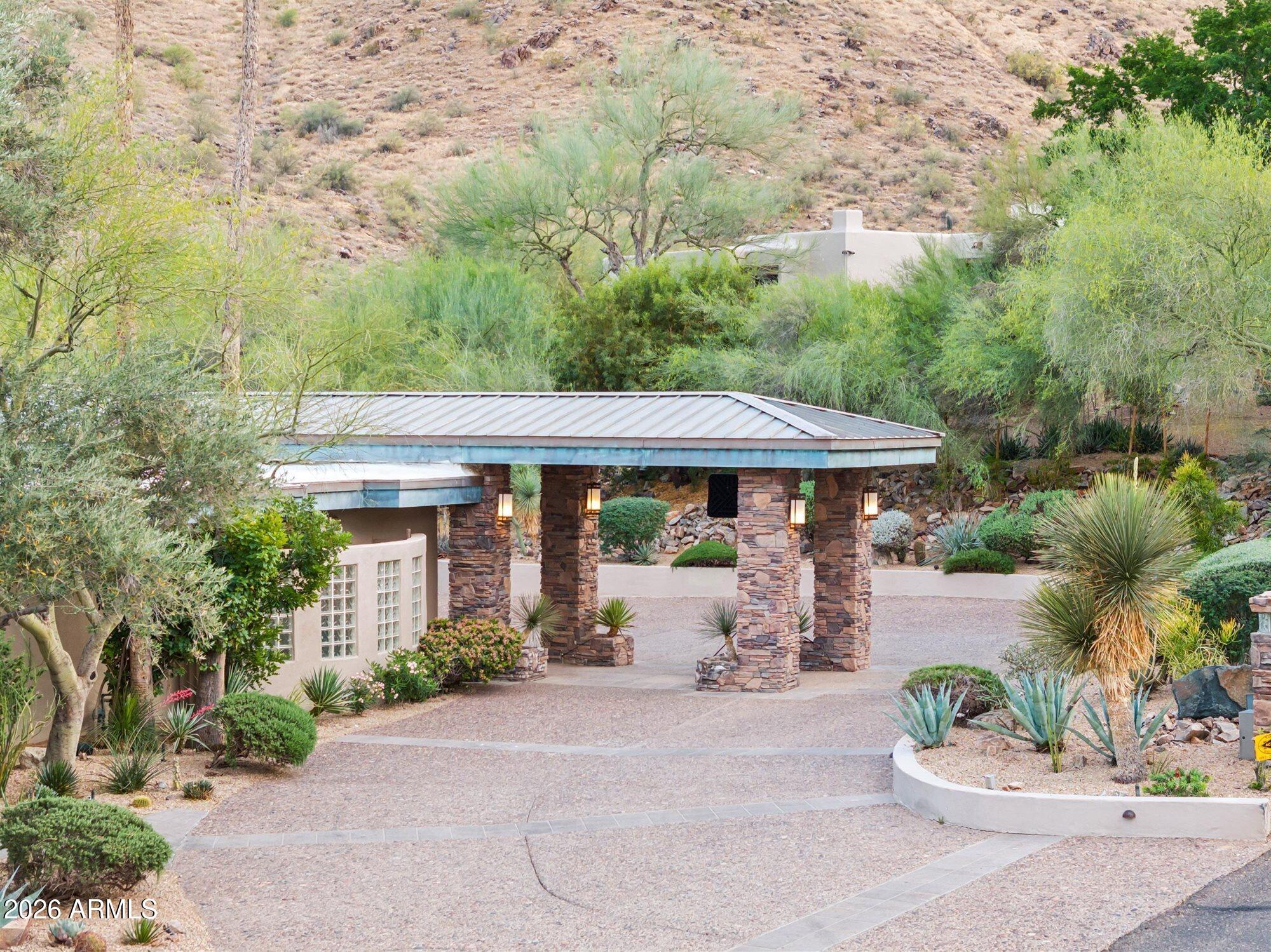 8219 N CHARLES Drive