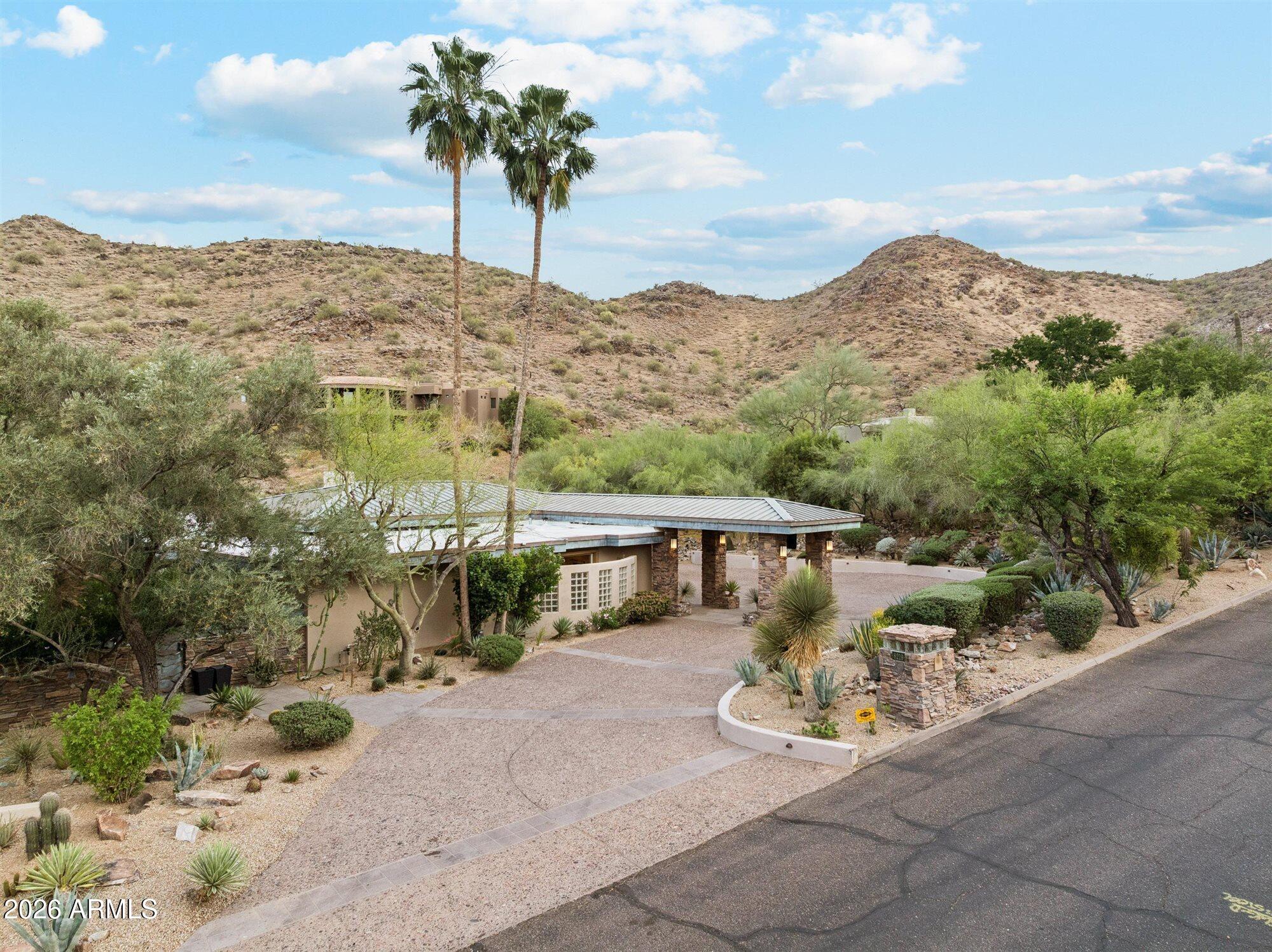 8219 N CHARLES Drive