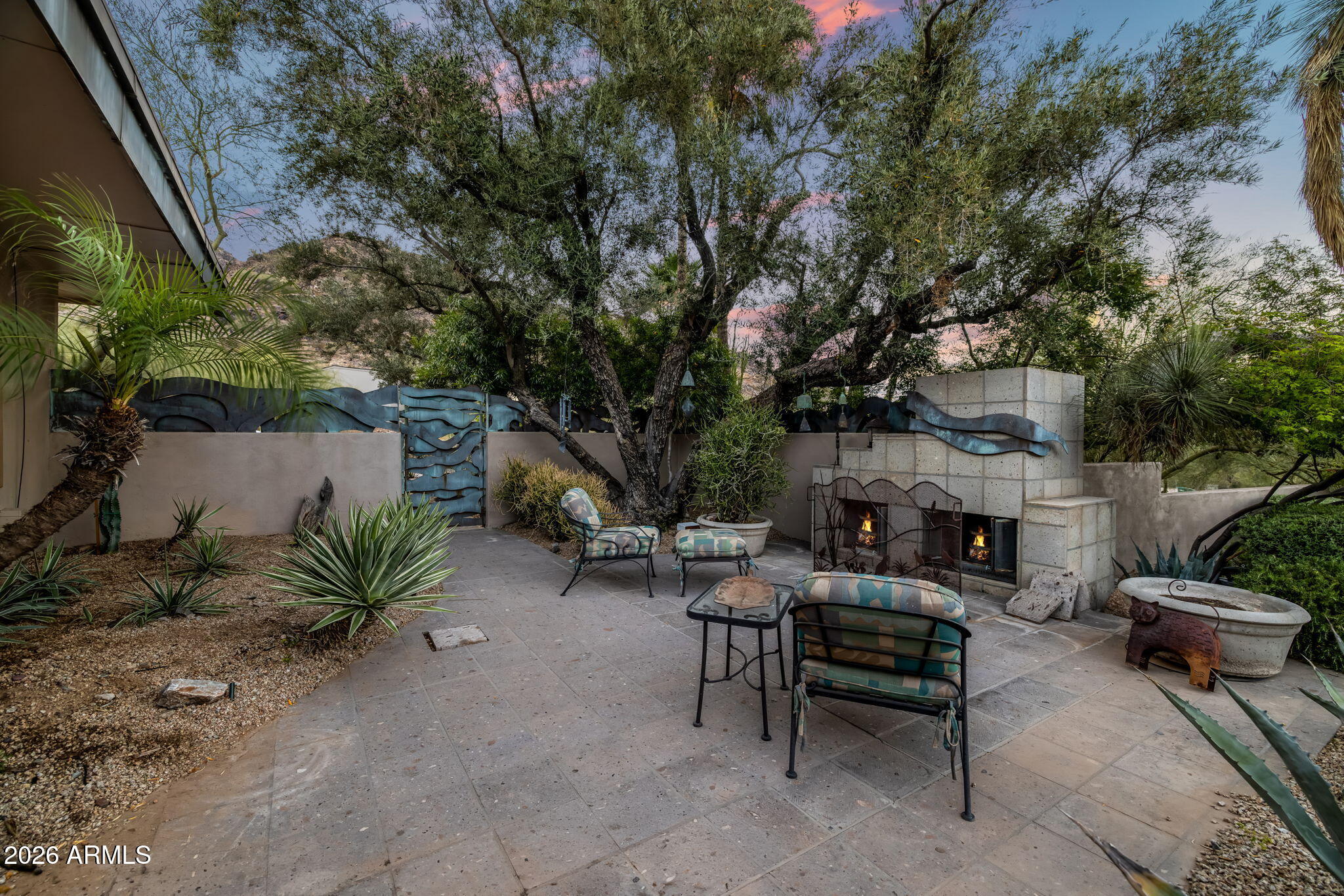 8219 N CHARLES Drive