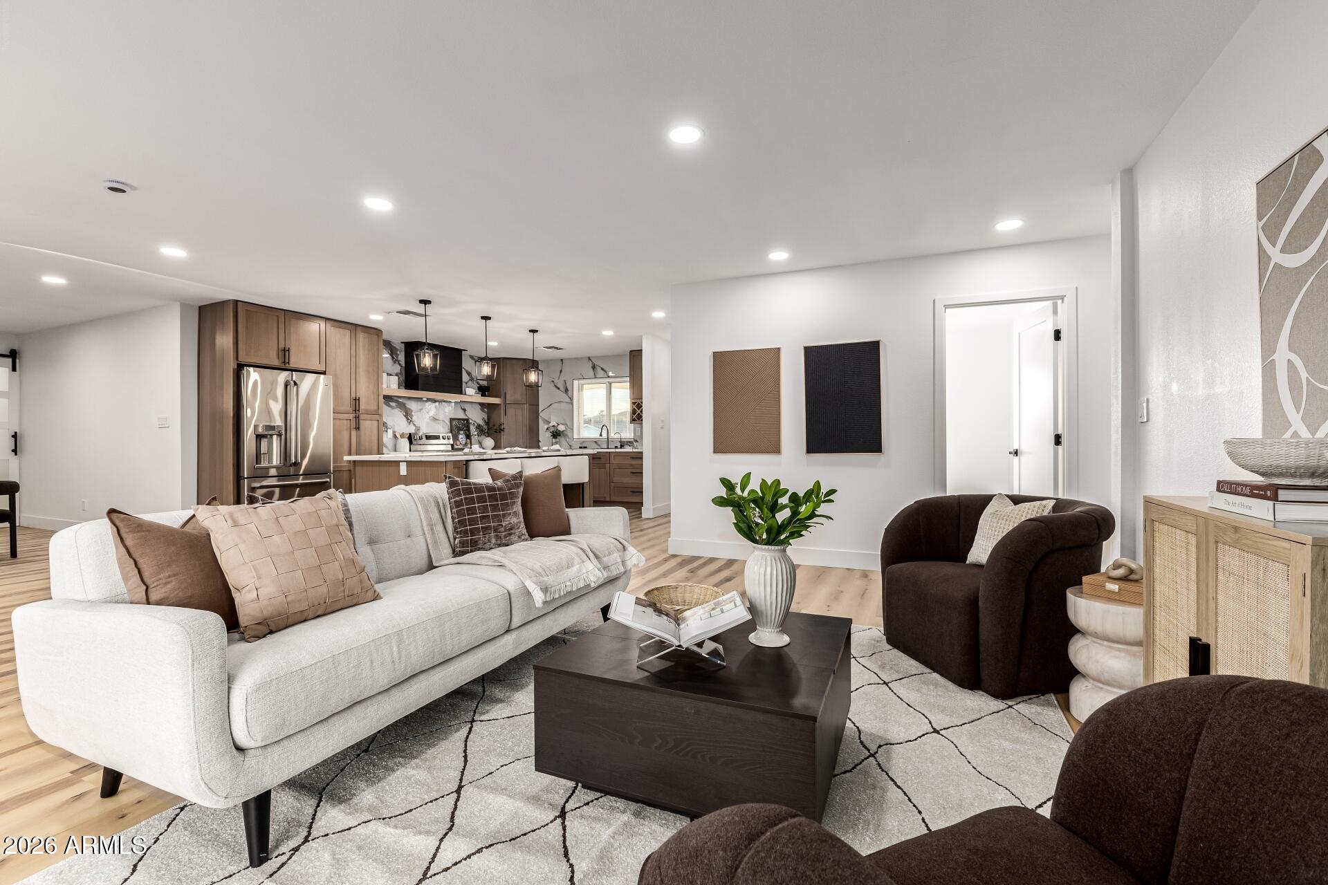 1515 N SAGUARO Drive