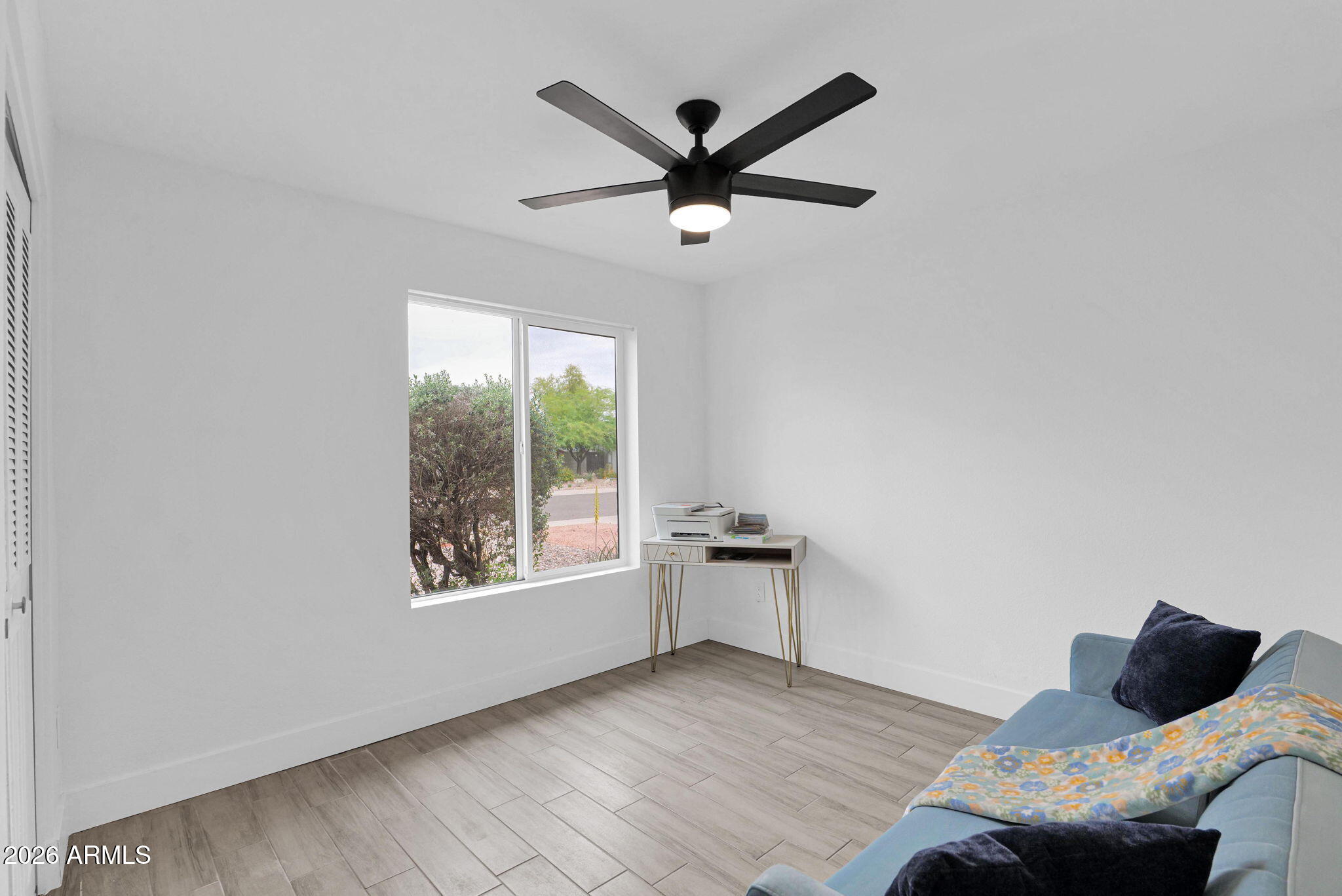 407 E AUBURN Drive