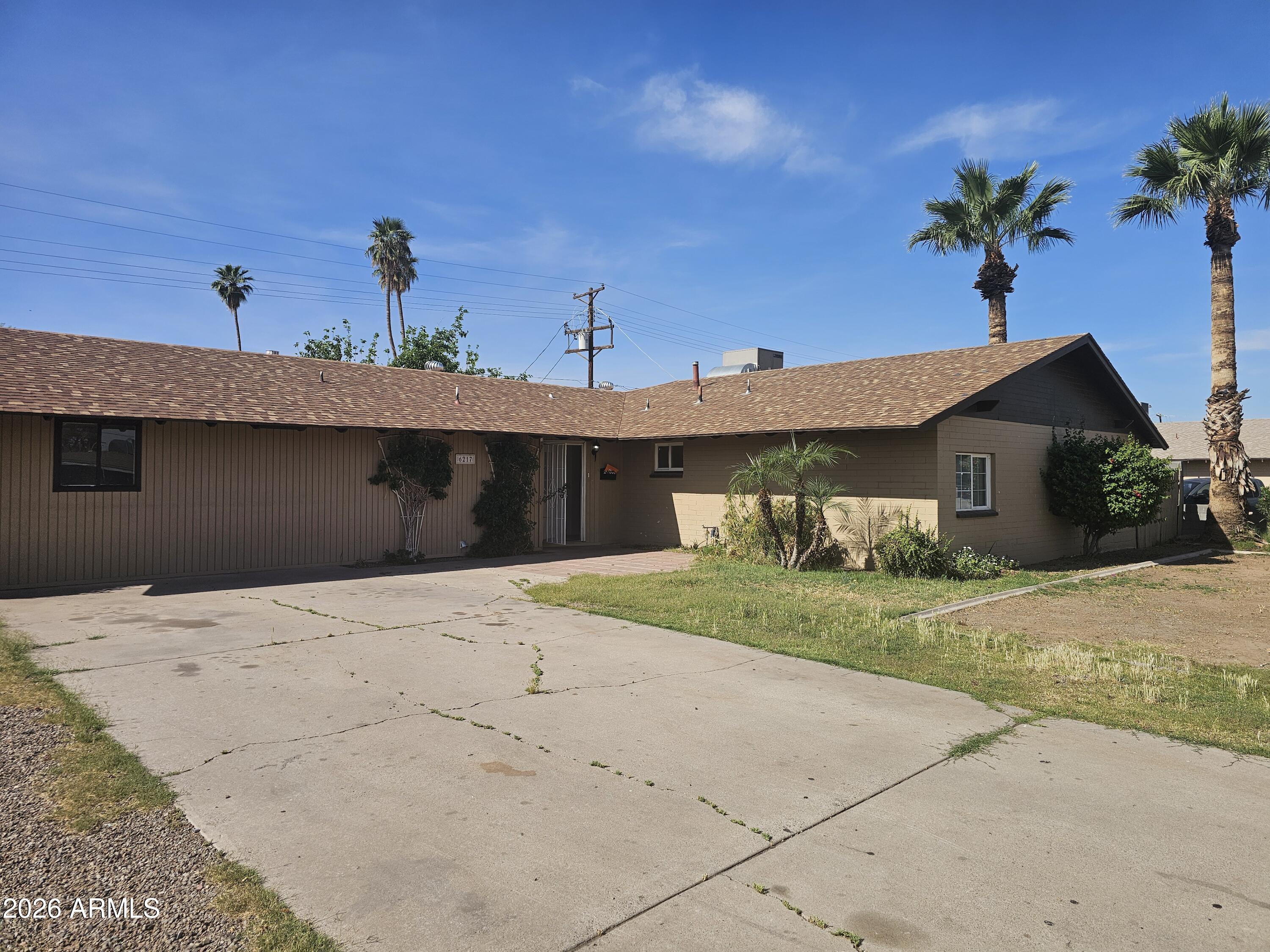 6217 W MEDLOCK Drive