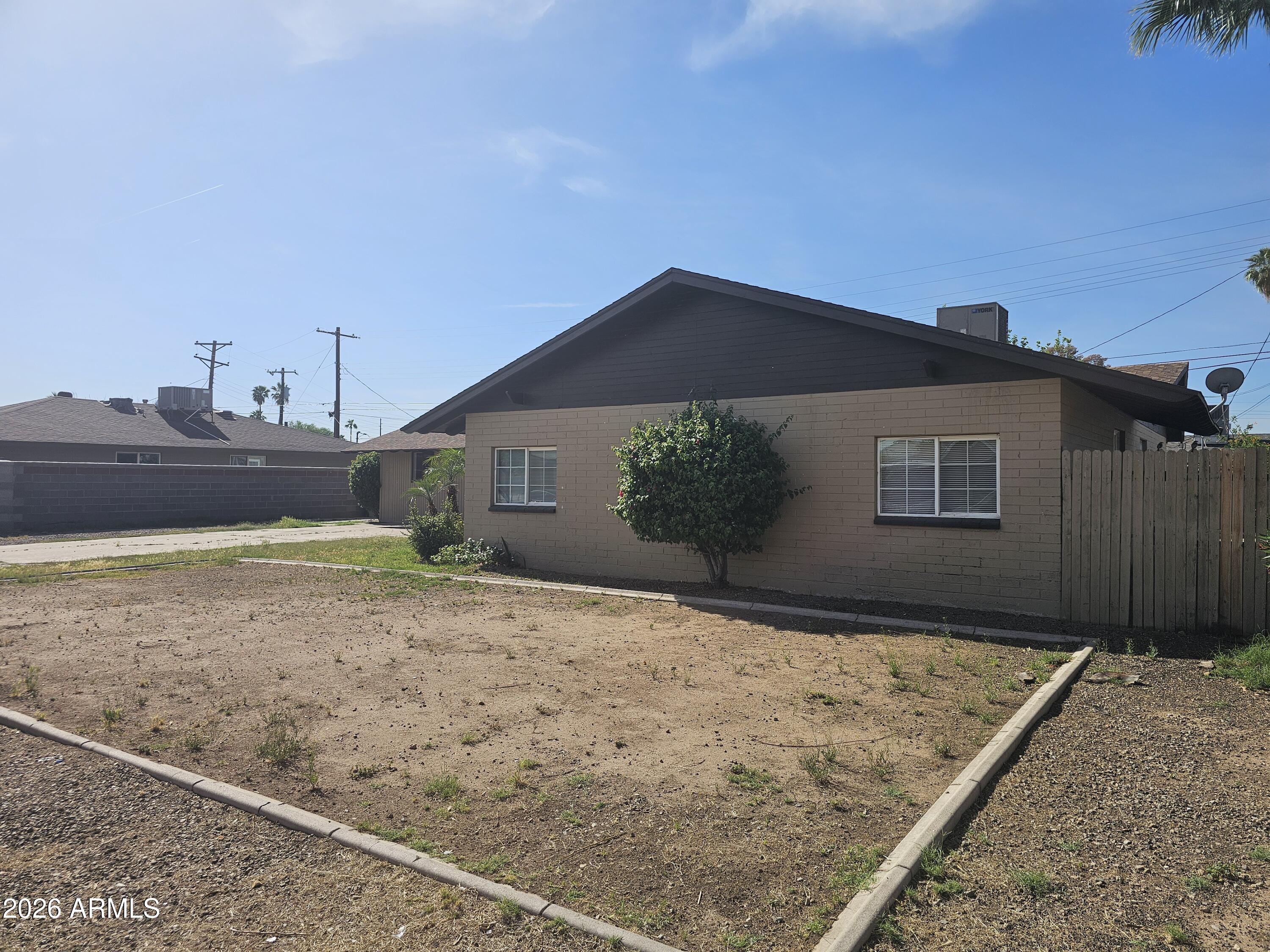 6217 W MEDLOCK Drive