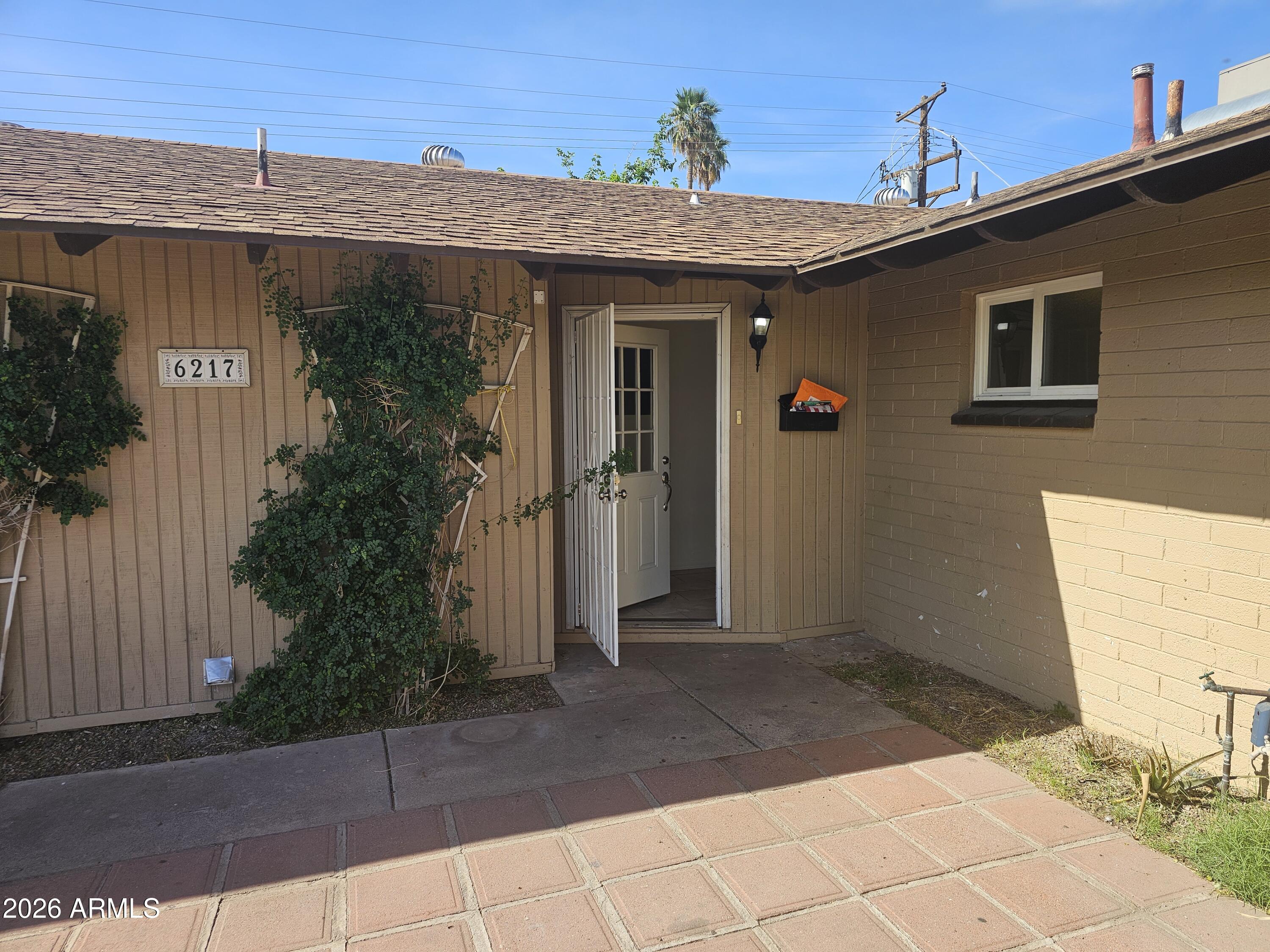 6217 W MEDLOCK Drive