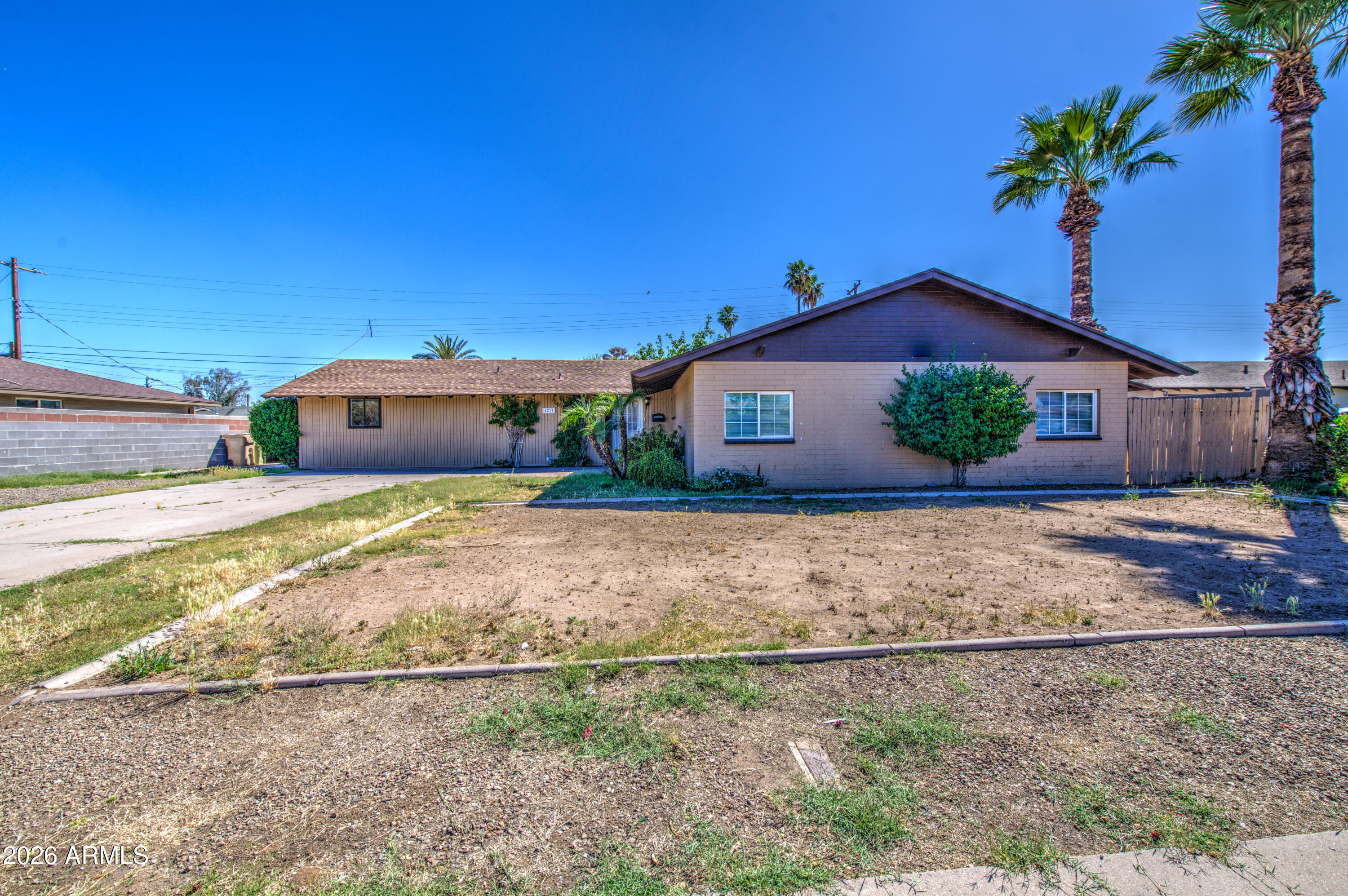 6217 W MEDLOCK Drive