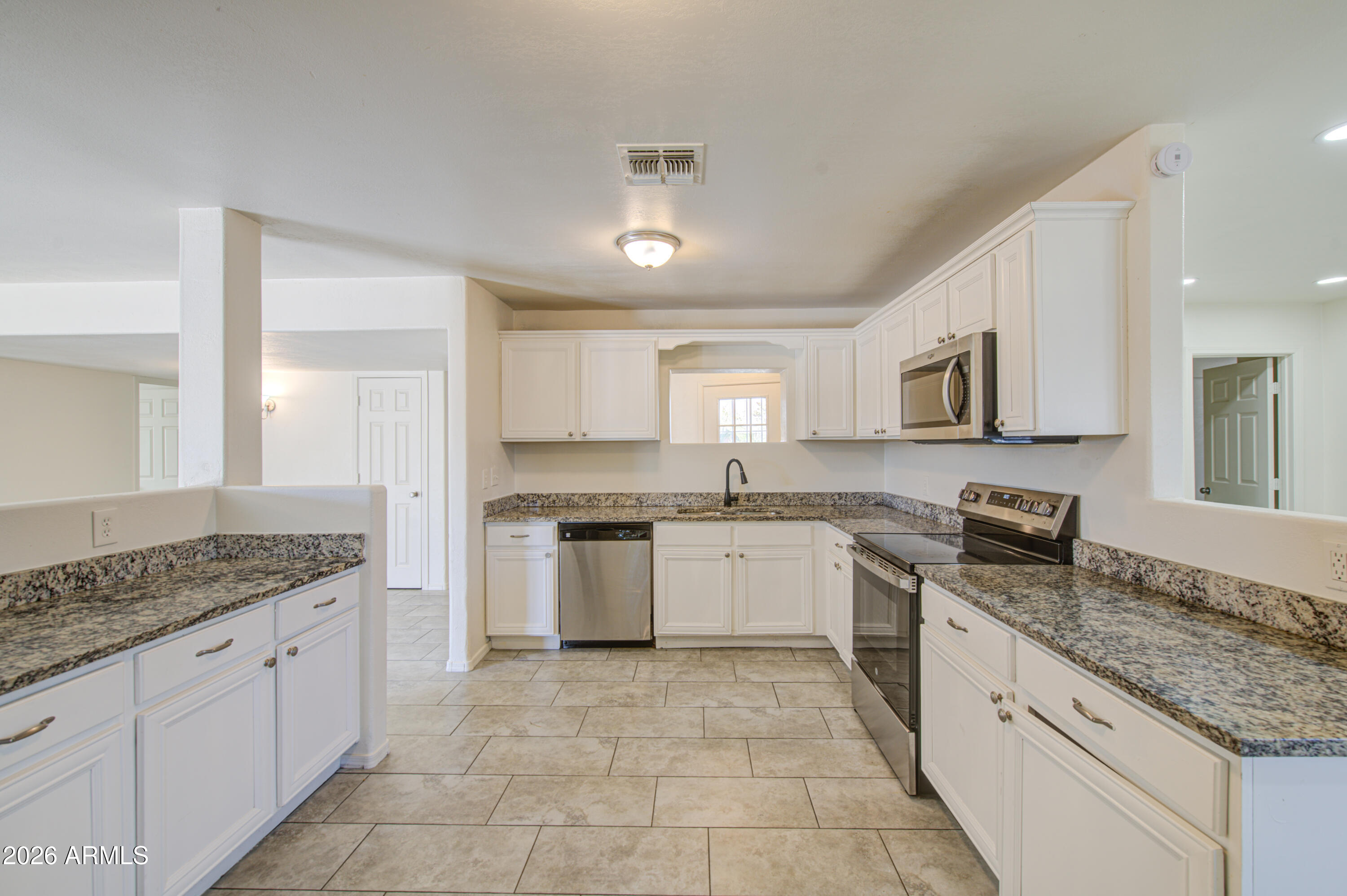 6217 W MEDLOCK Drive