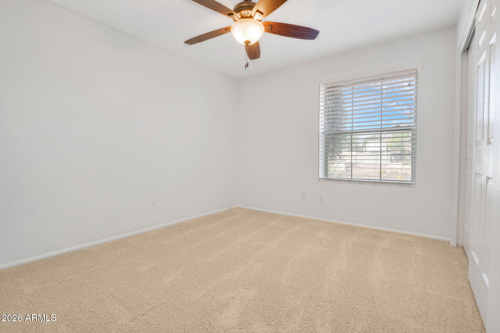 611 W STRAFORD Drive