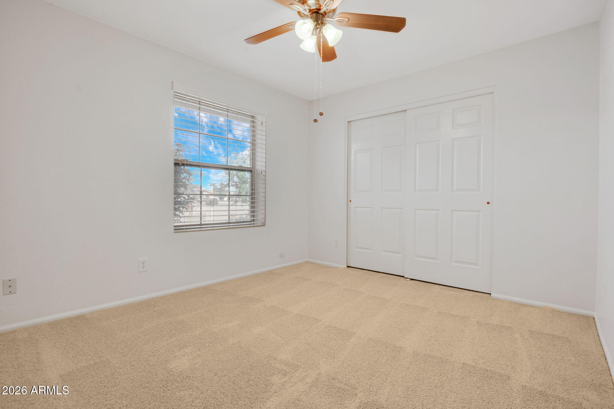 611 W STRAFORD Drive