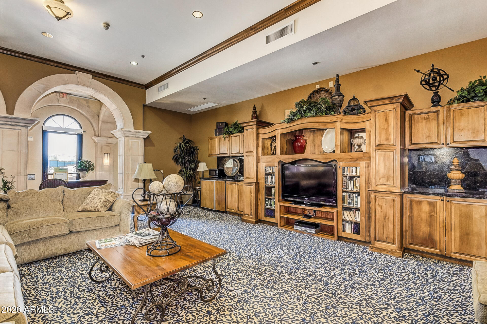 41801 W CACTUS FLOWER