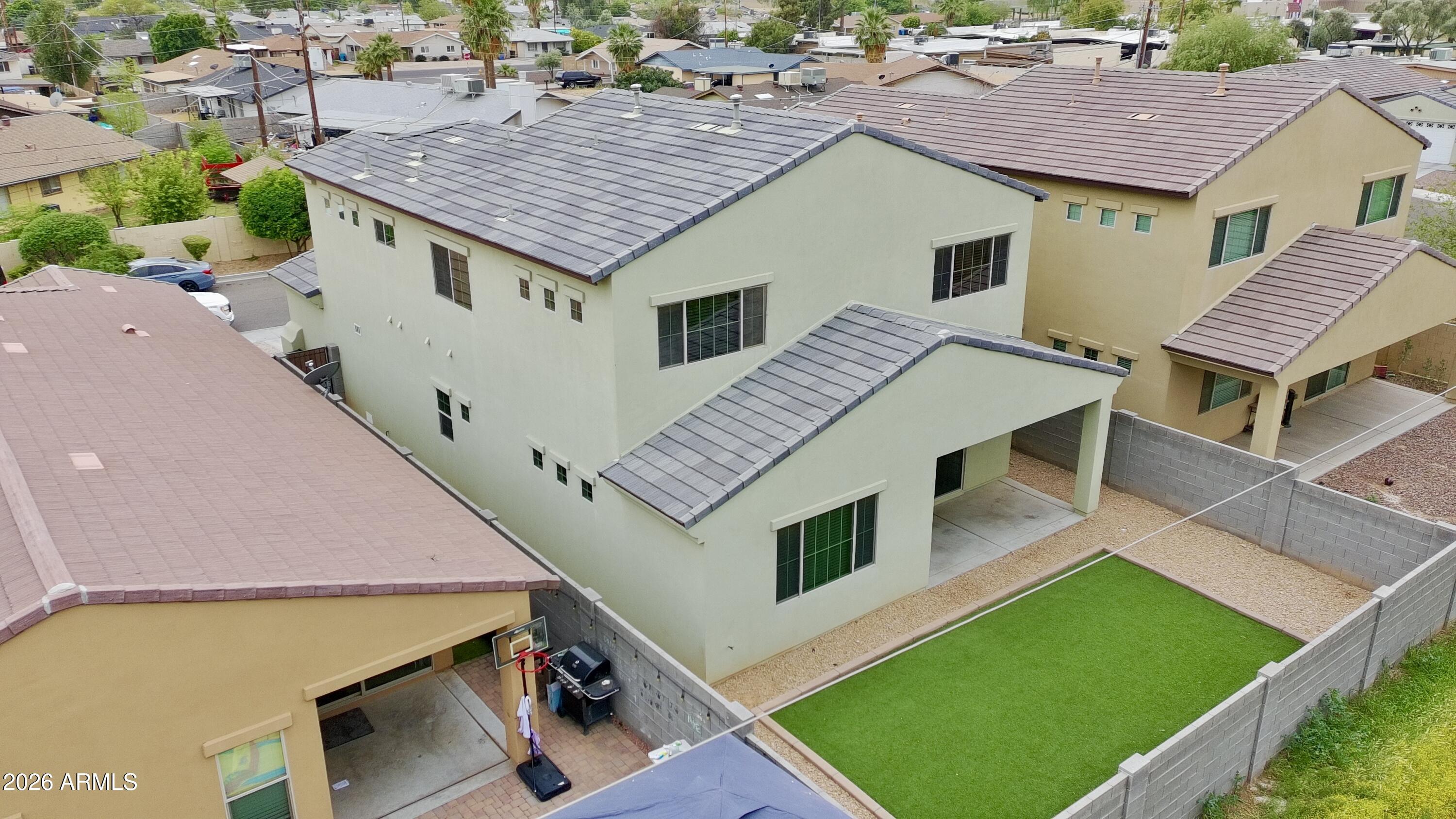 2338 W SIERRA VISTA Drive