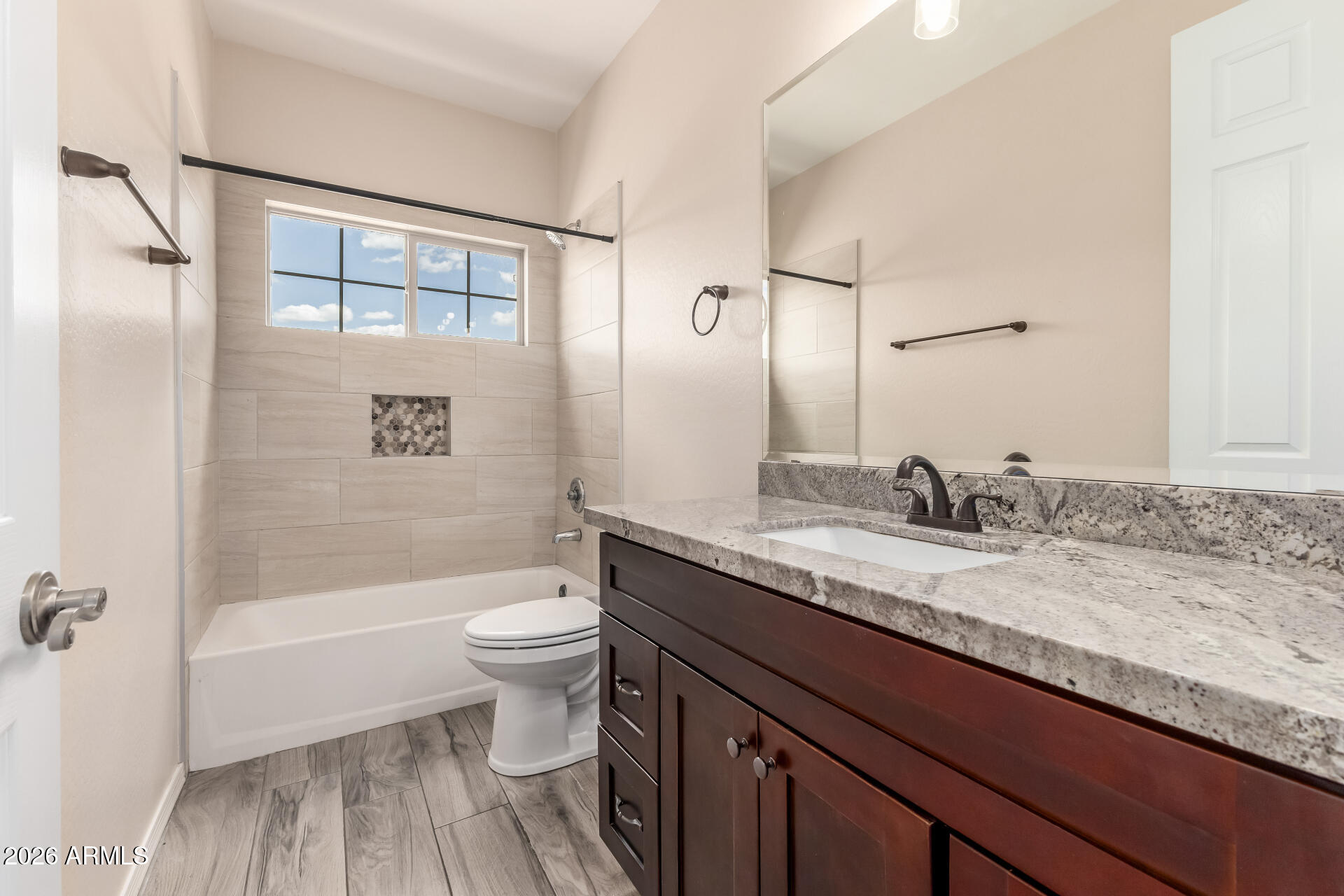 2338 W SIERRA VISTA Drive