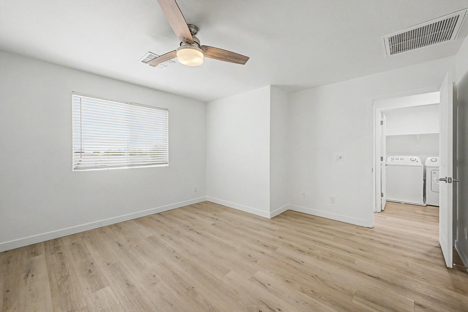 136 W Latona Road
