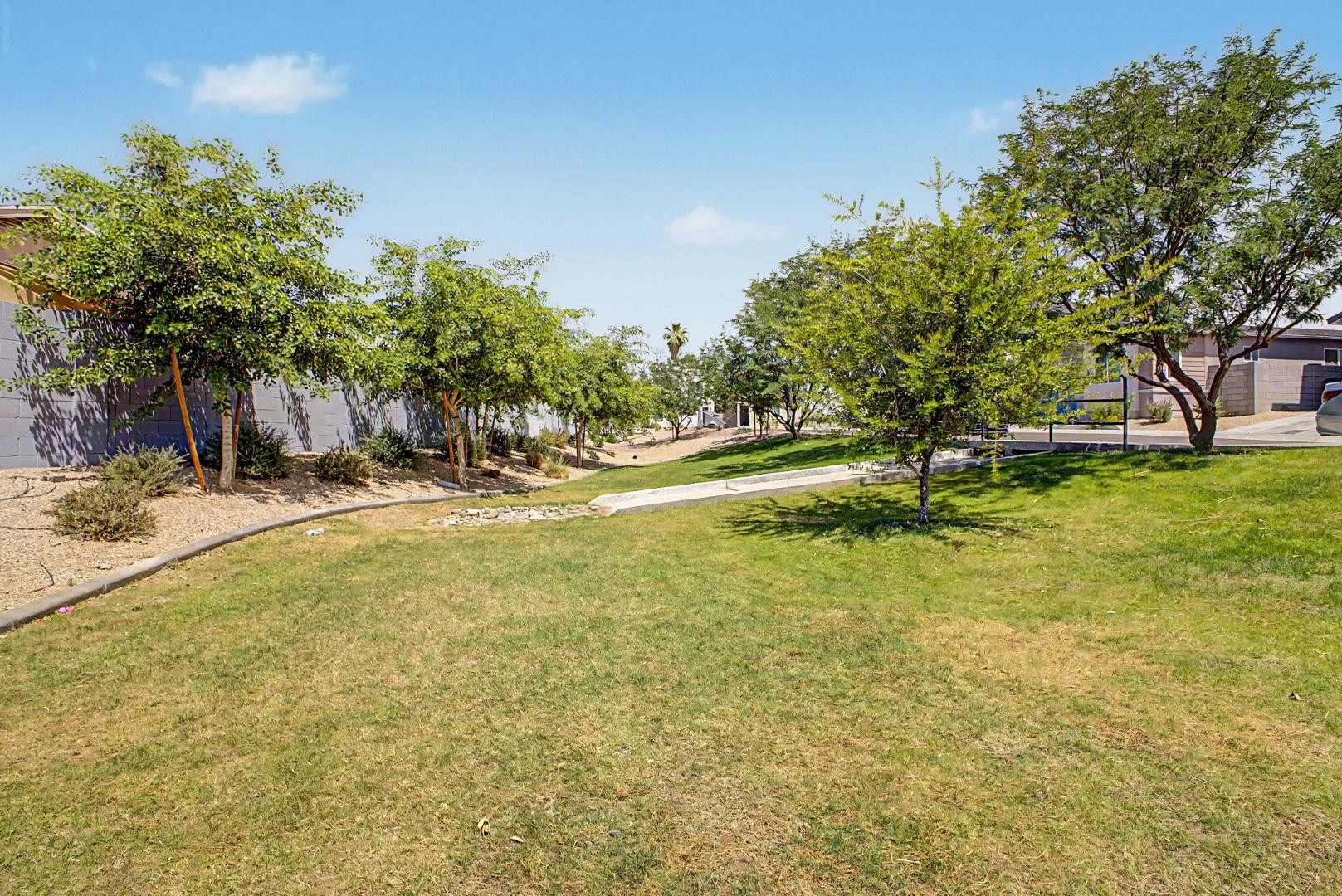 136 W Latona Road