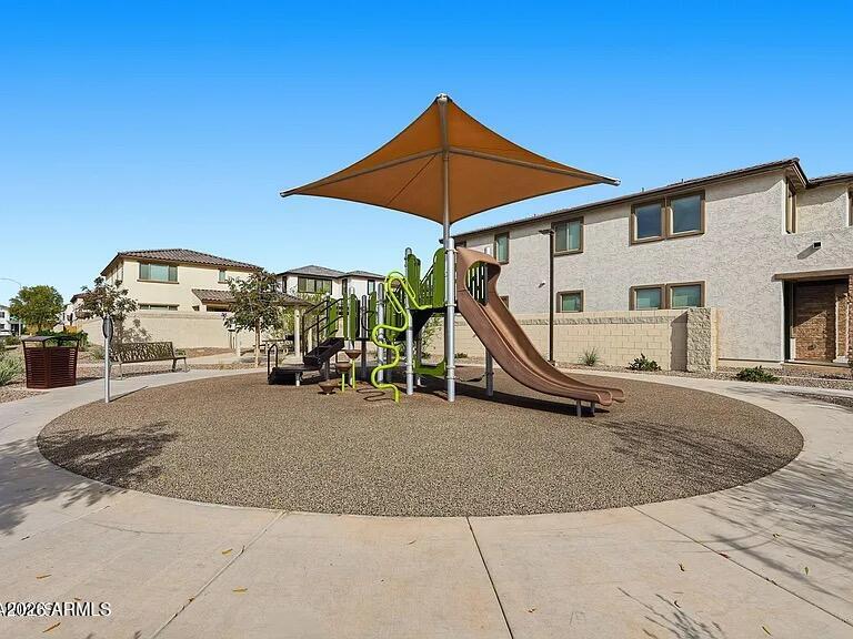 7434 W NORTHVIEW Avenue