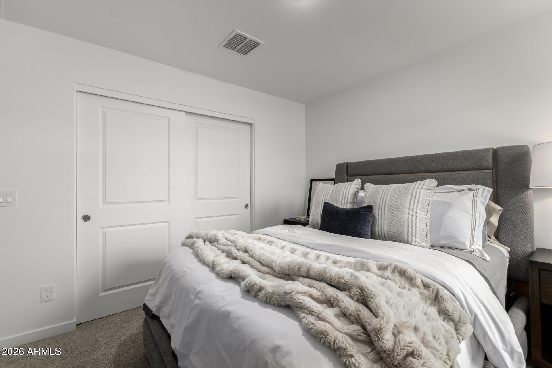 7434 W NORTHVIEW Avenue