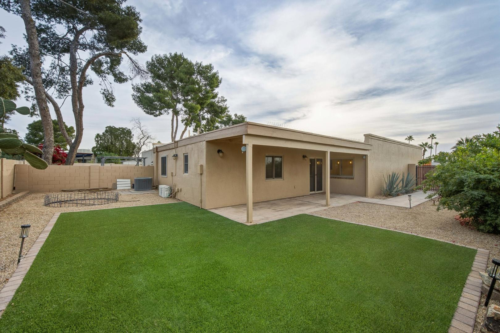 17024 E Calle Del Sol