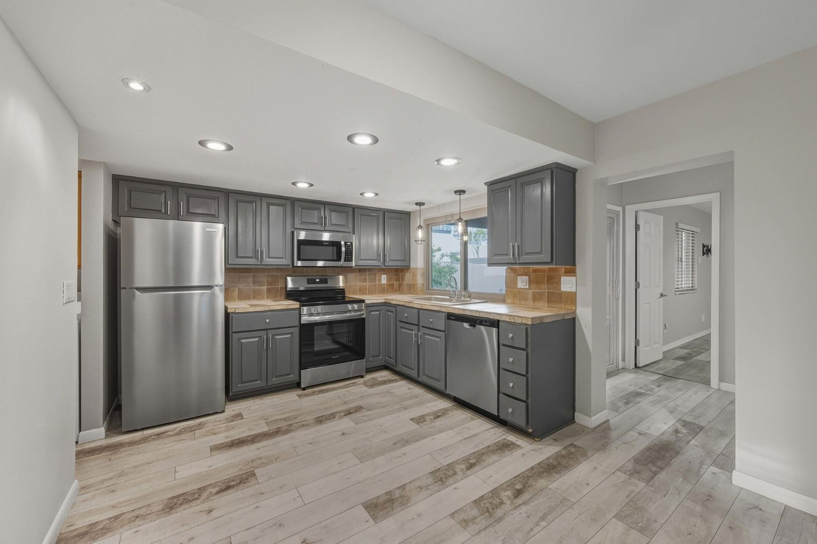 17024 E Calle Del Sol