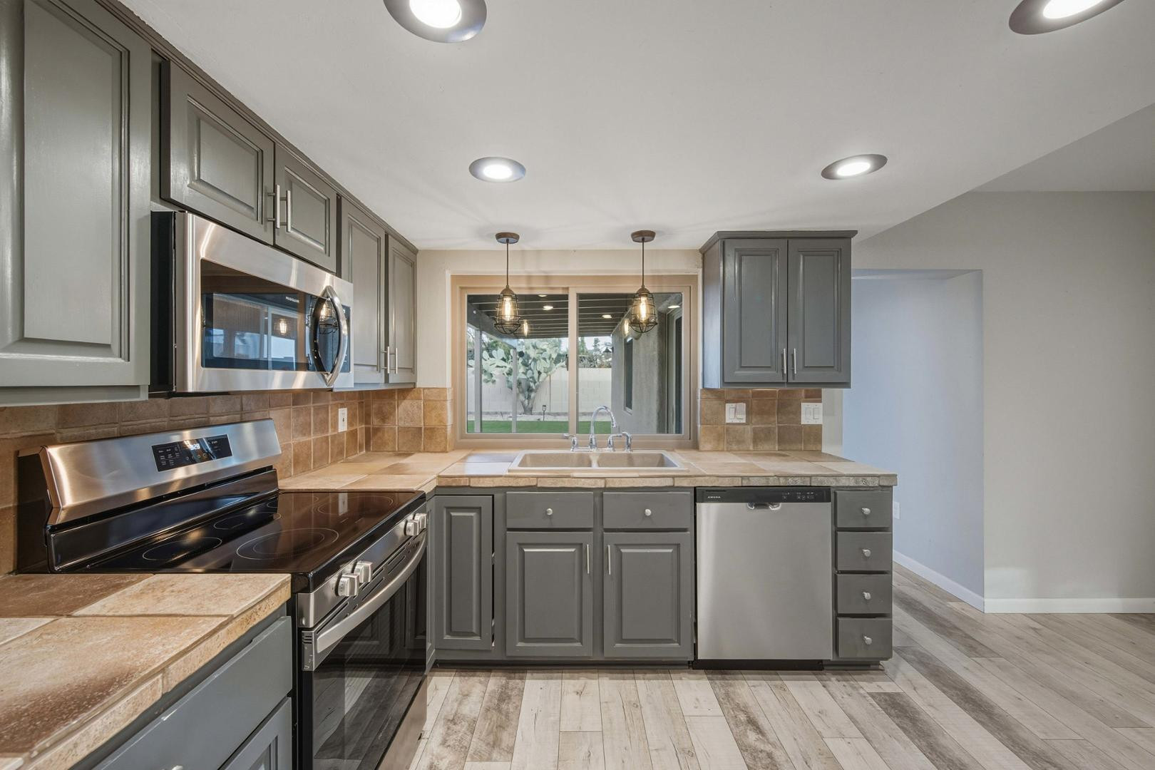 17024 E Calle Del Sol