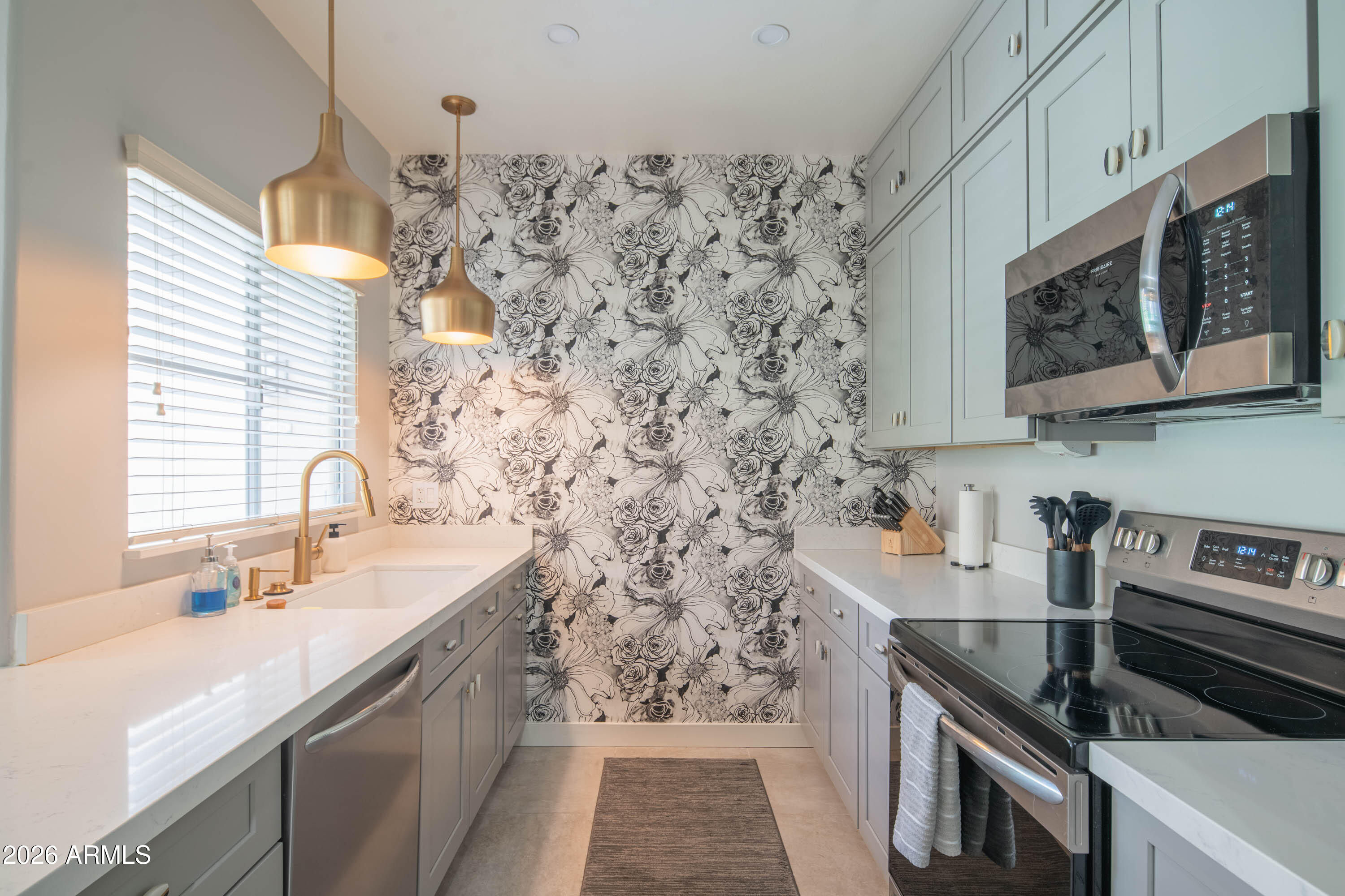 11333 N 92ND Street 1075