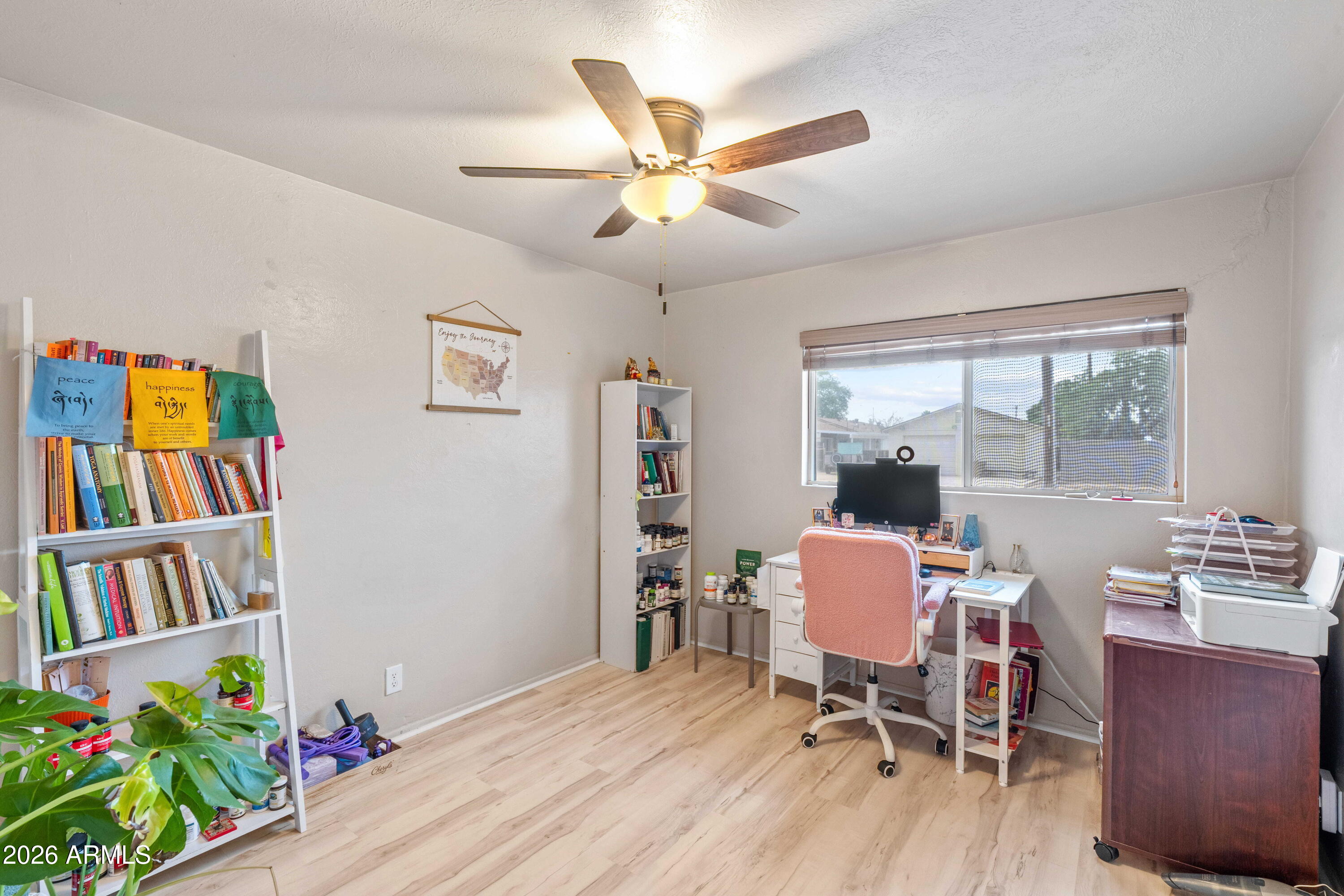 4927 N 86TH Street