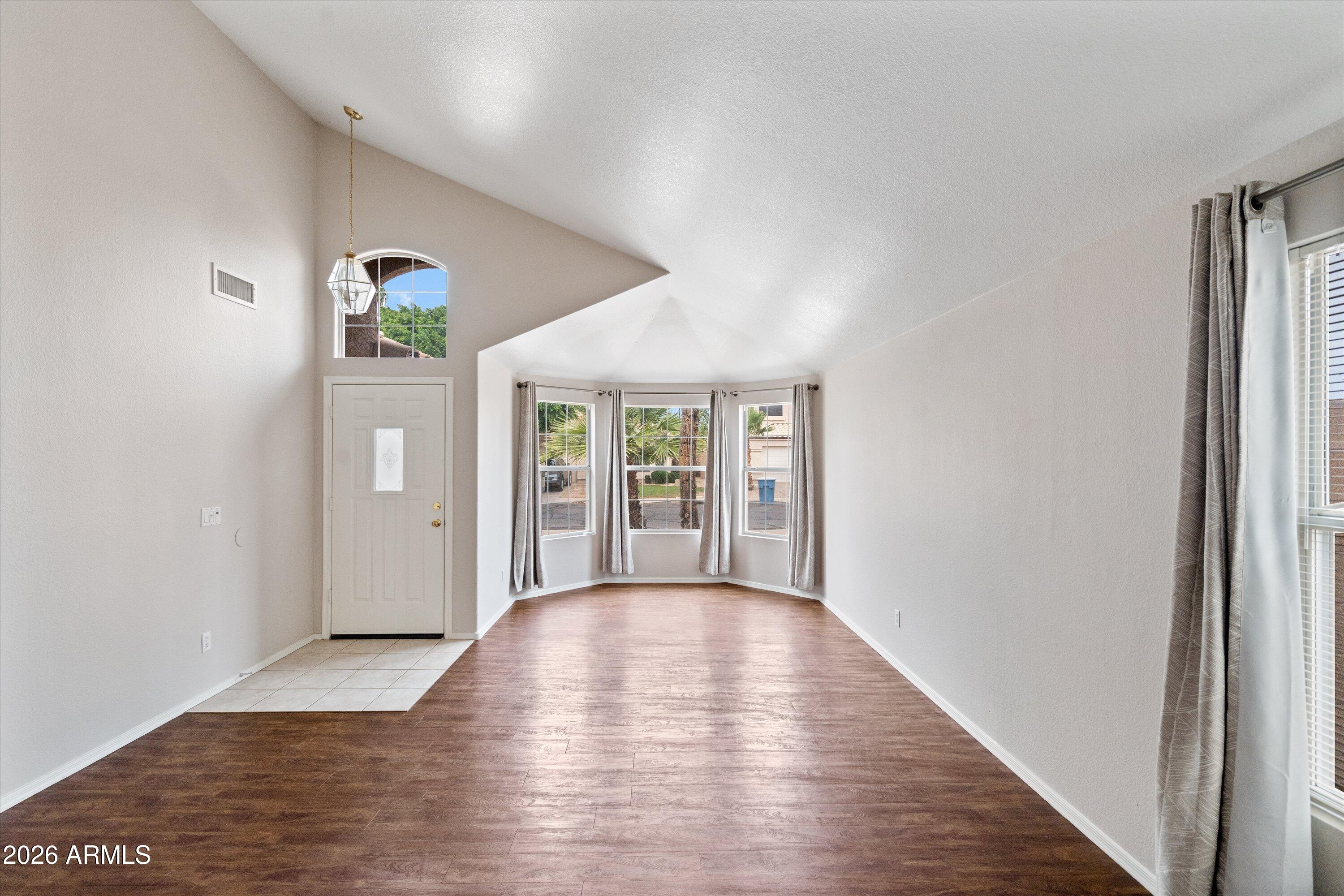 1269 E CENTURY Avenue