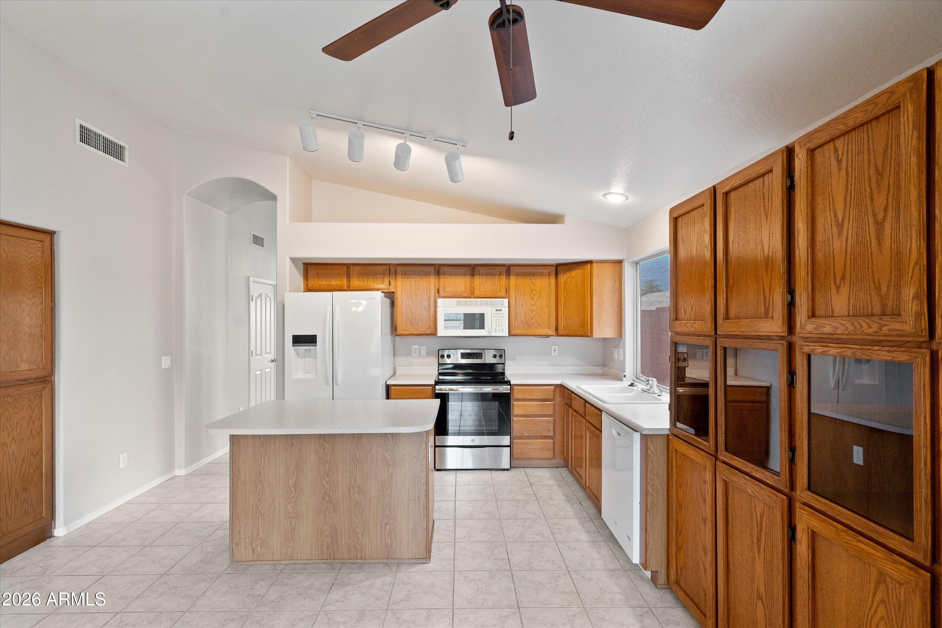 1269 E CENTURY Avenue