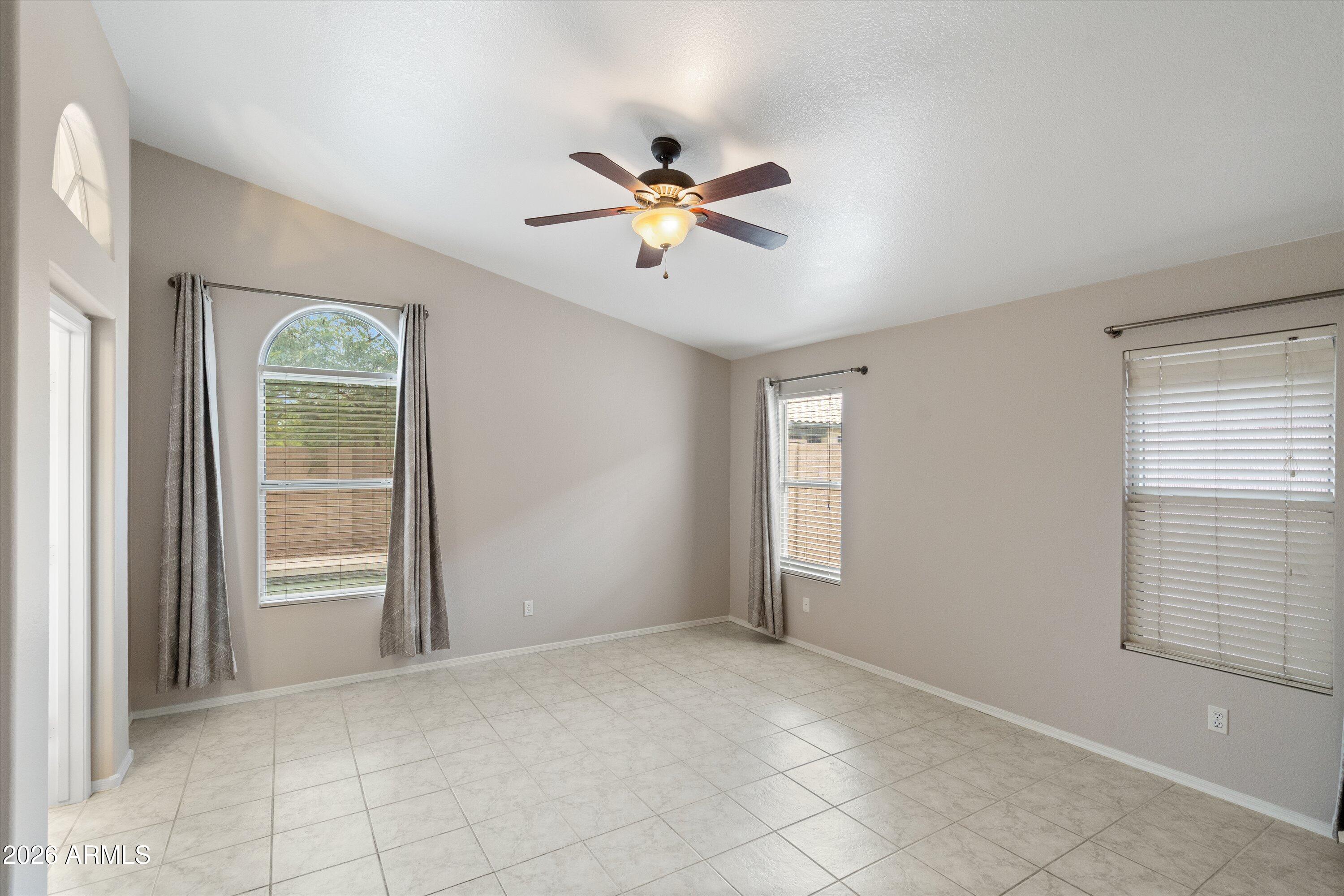 1269 E CENTURY Avenue