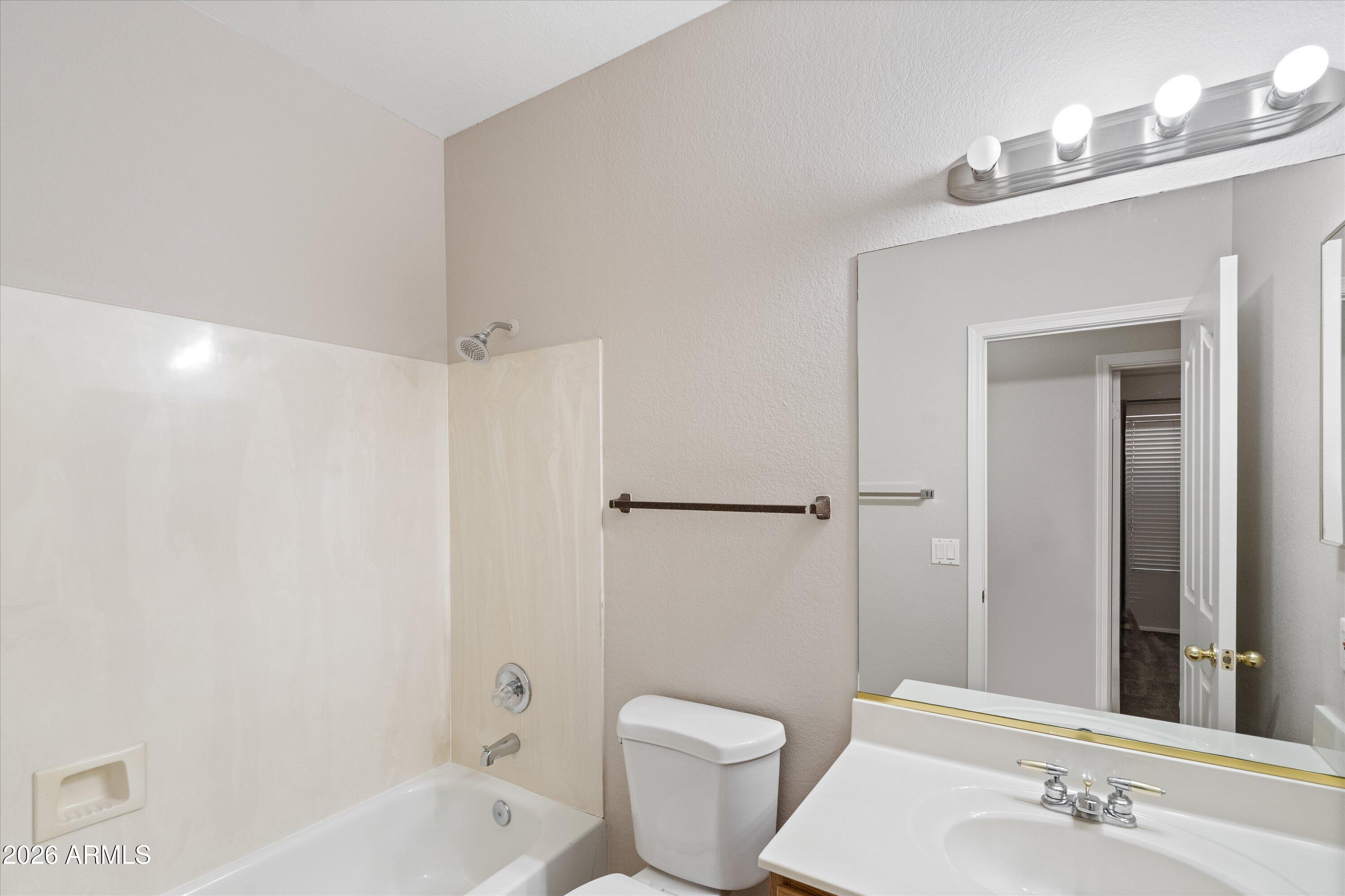 1269 E CENTURY Avenue