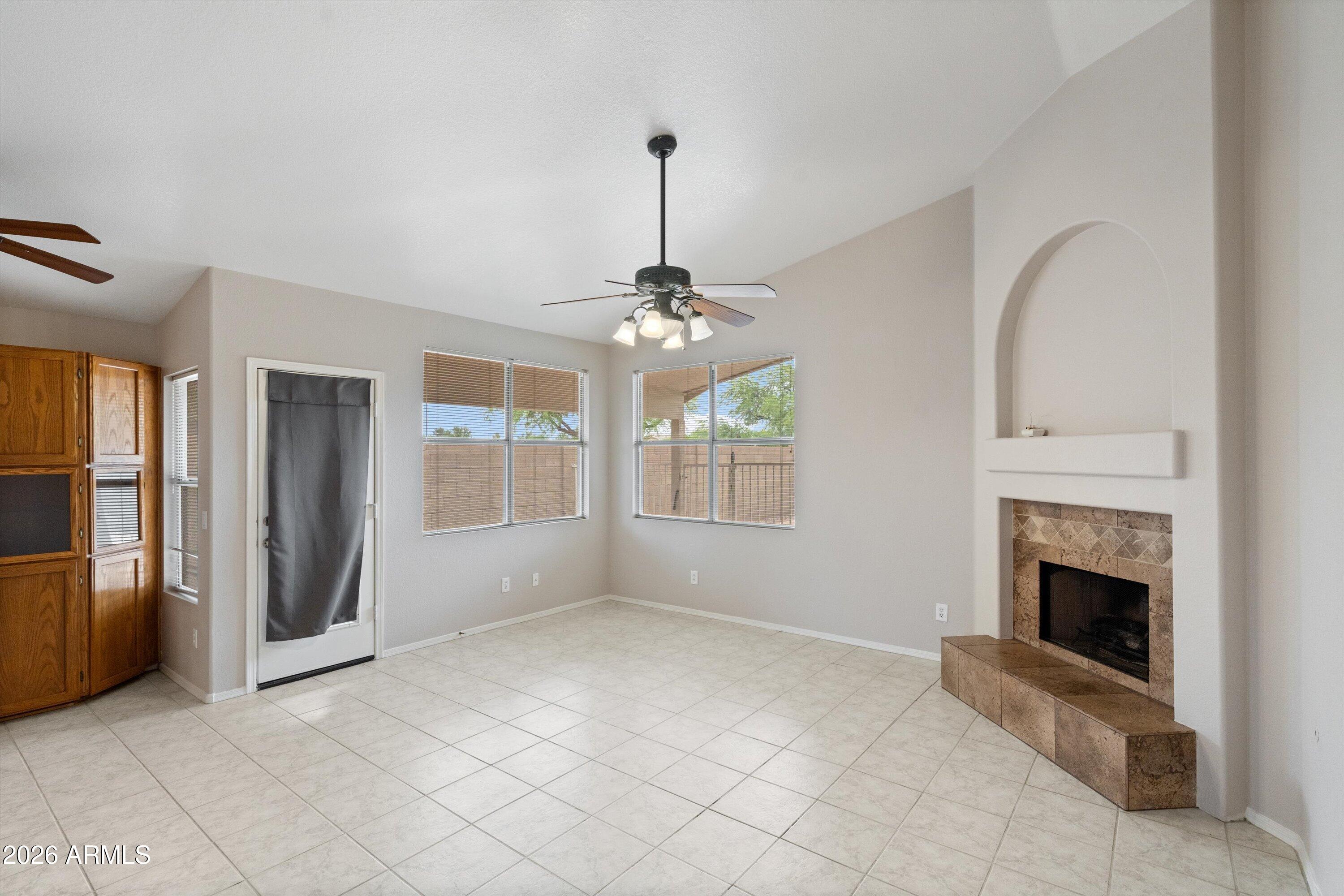 1269 E CENTURY Avenue