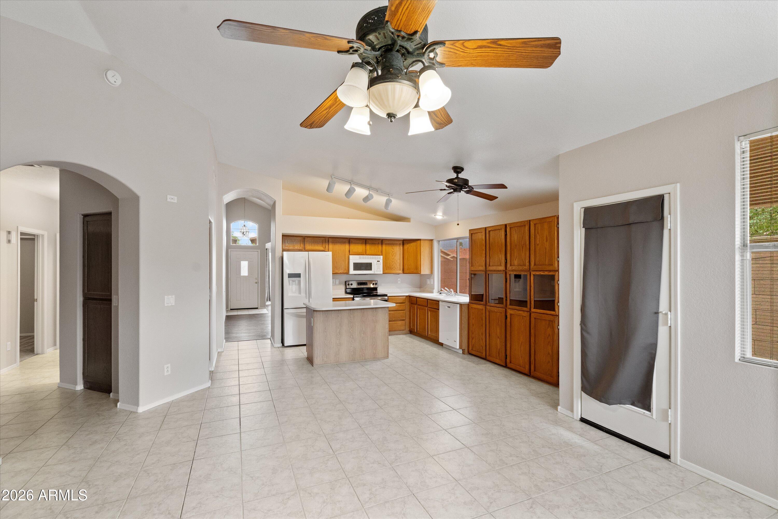 1269 E CENTURY Avenue