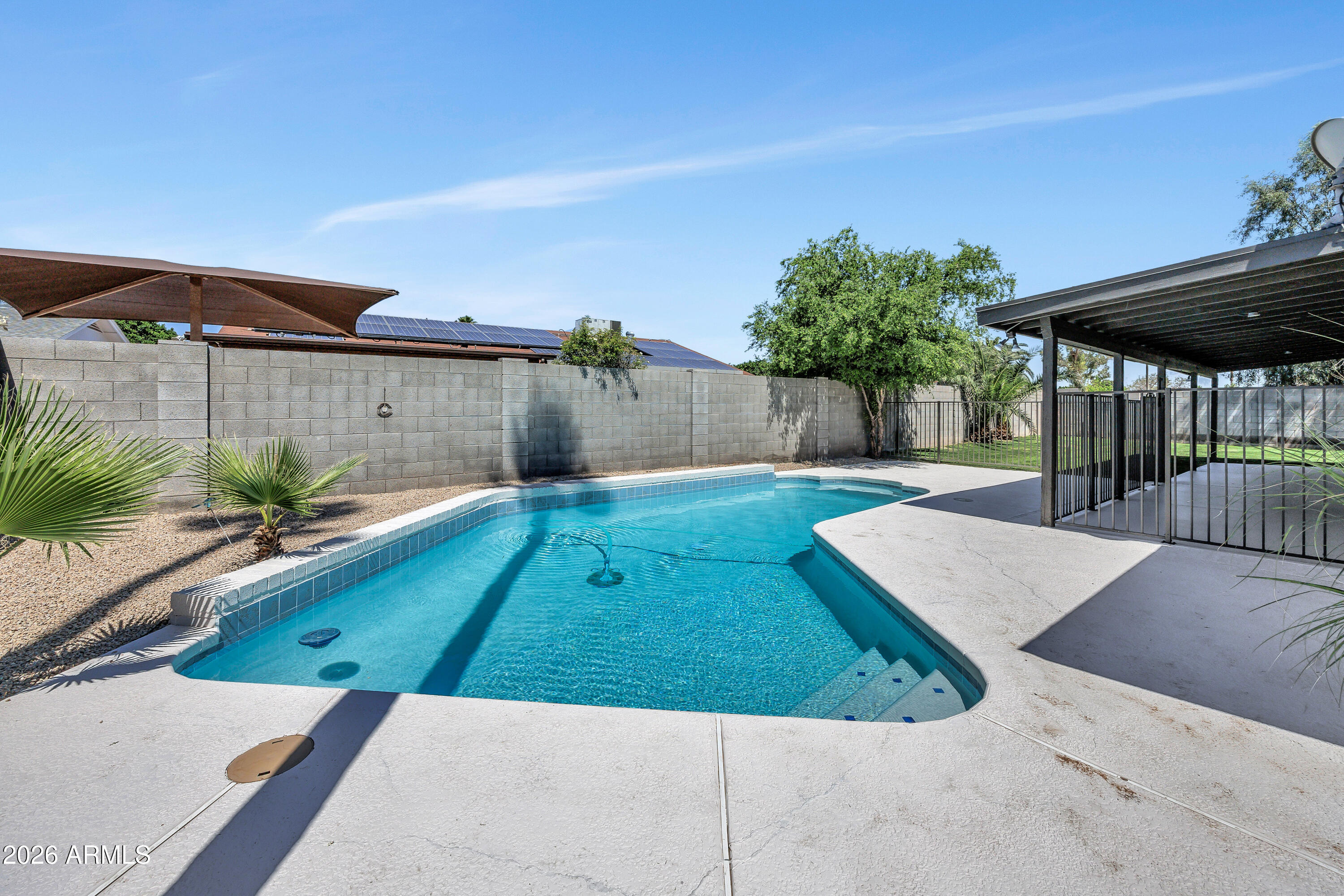 5720 W GREENBRIAR Drive