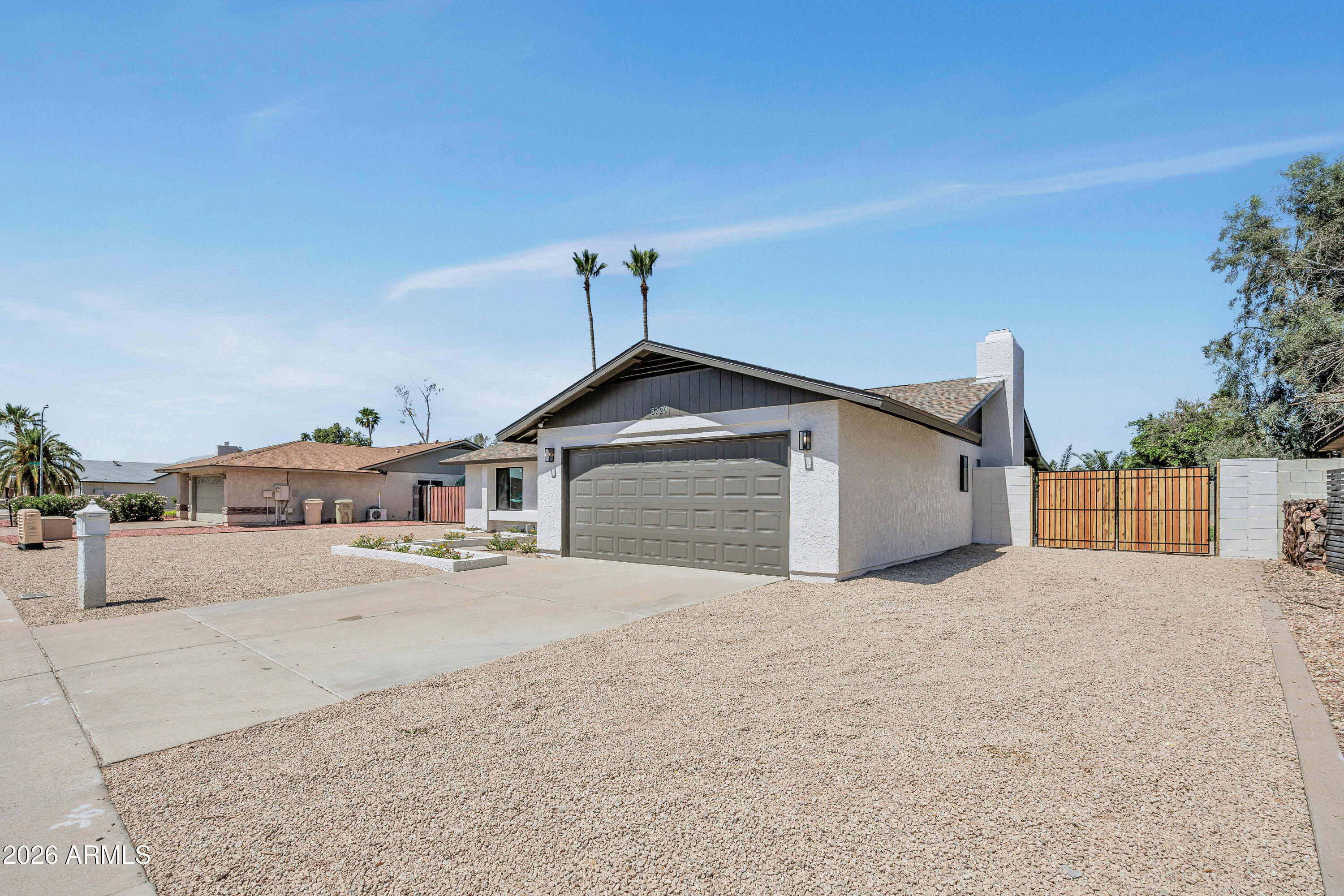 5720 W GREENBRIAR Drive