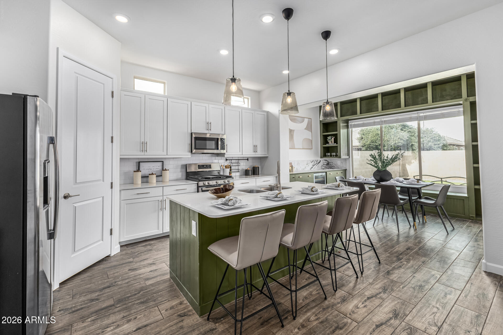 21778 E VIA DE ARBOLES