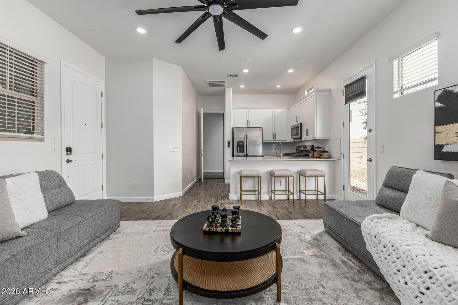 21778 E VIA DE ARBOLES