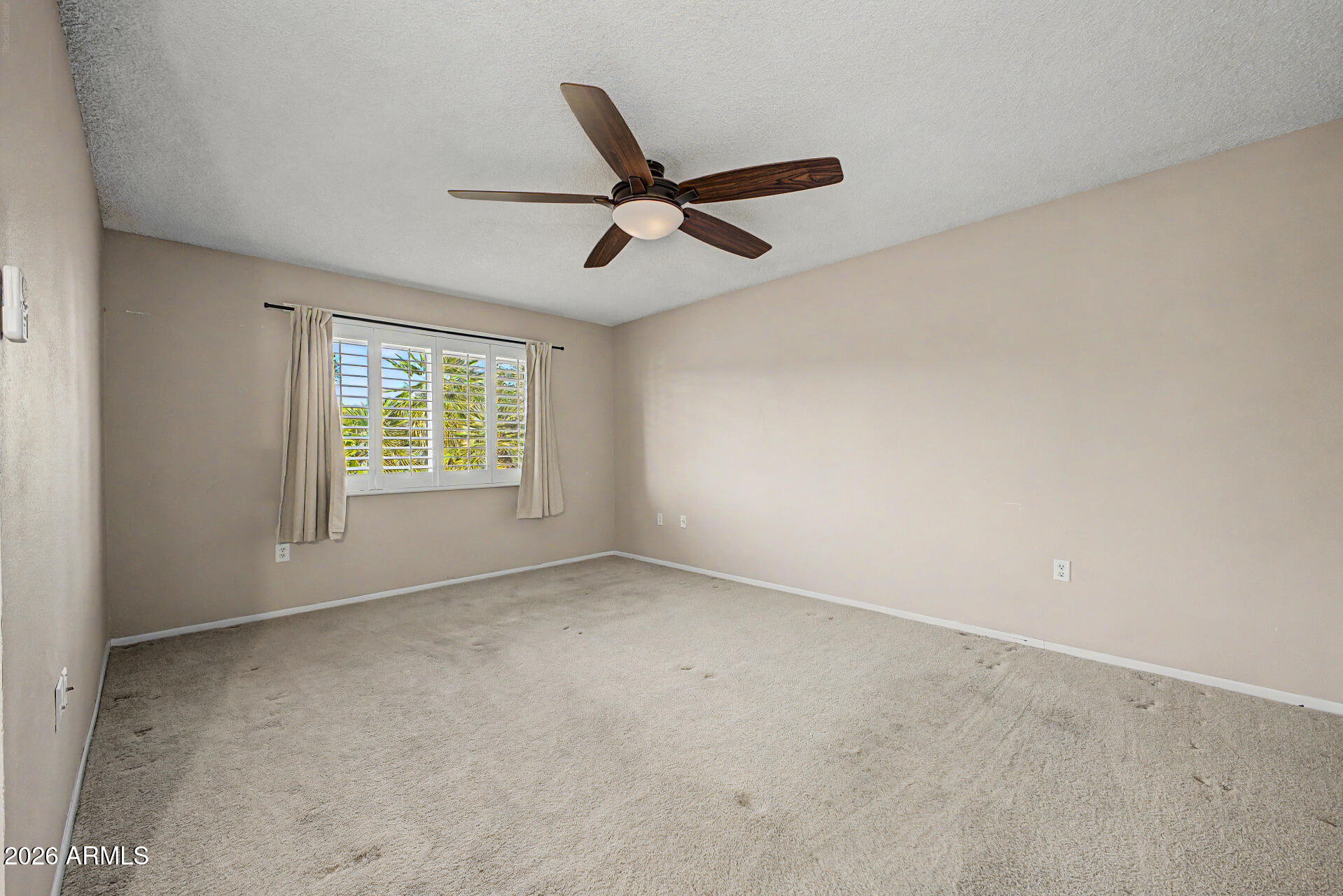 12523 W PARKWOOD Drive