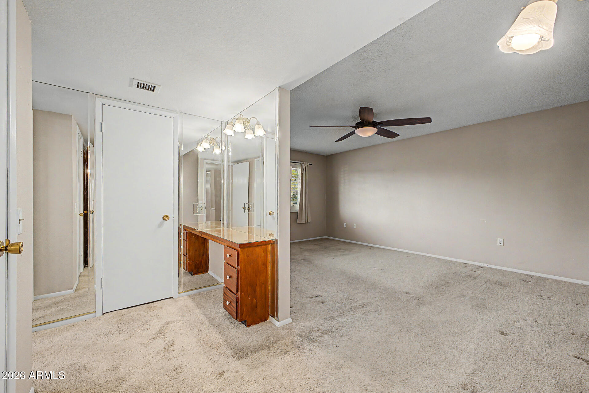 12523 W PARKWOOD Drive